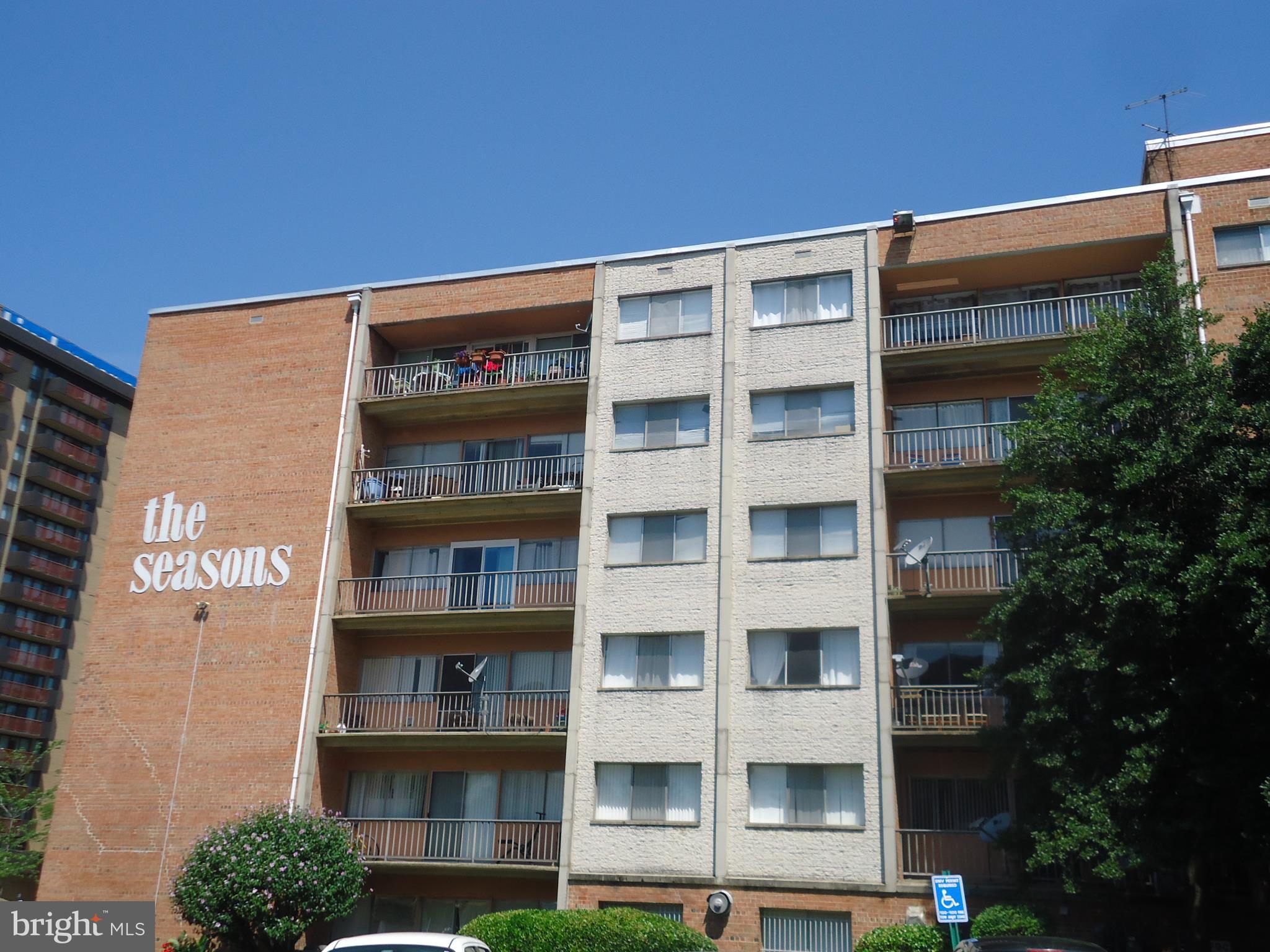 THE SEASONS - Residential Lease