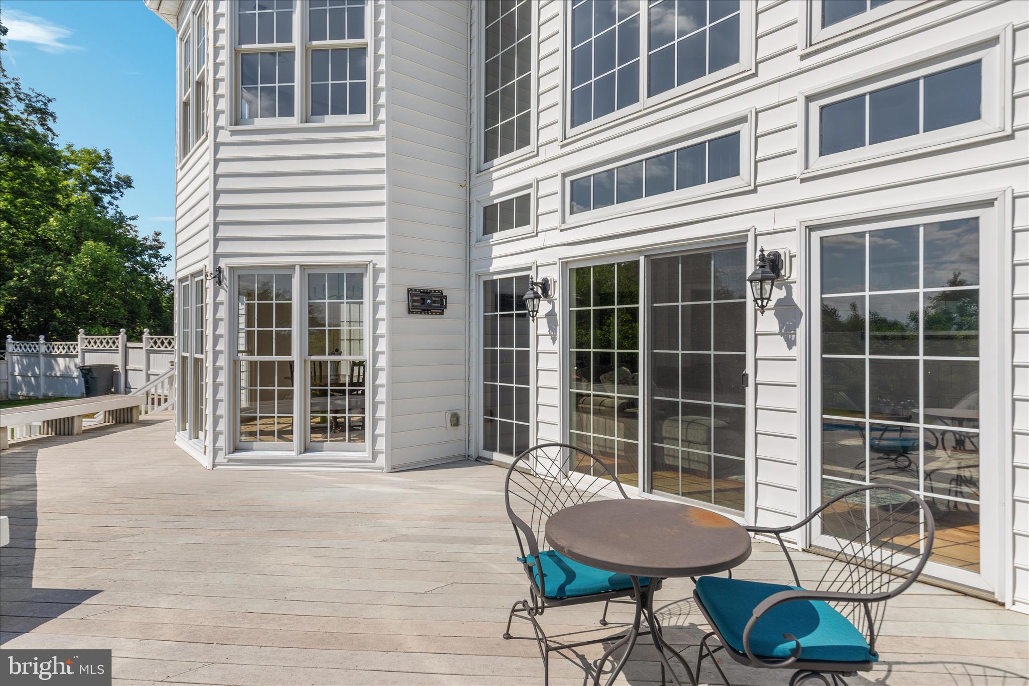 STONELEIGH - Residential