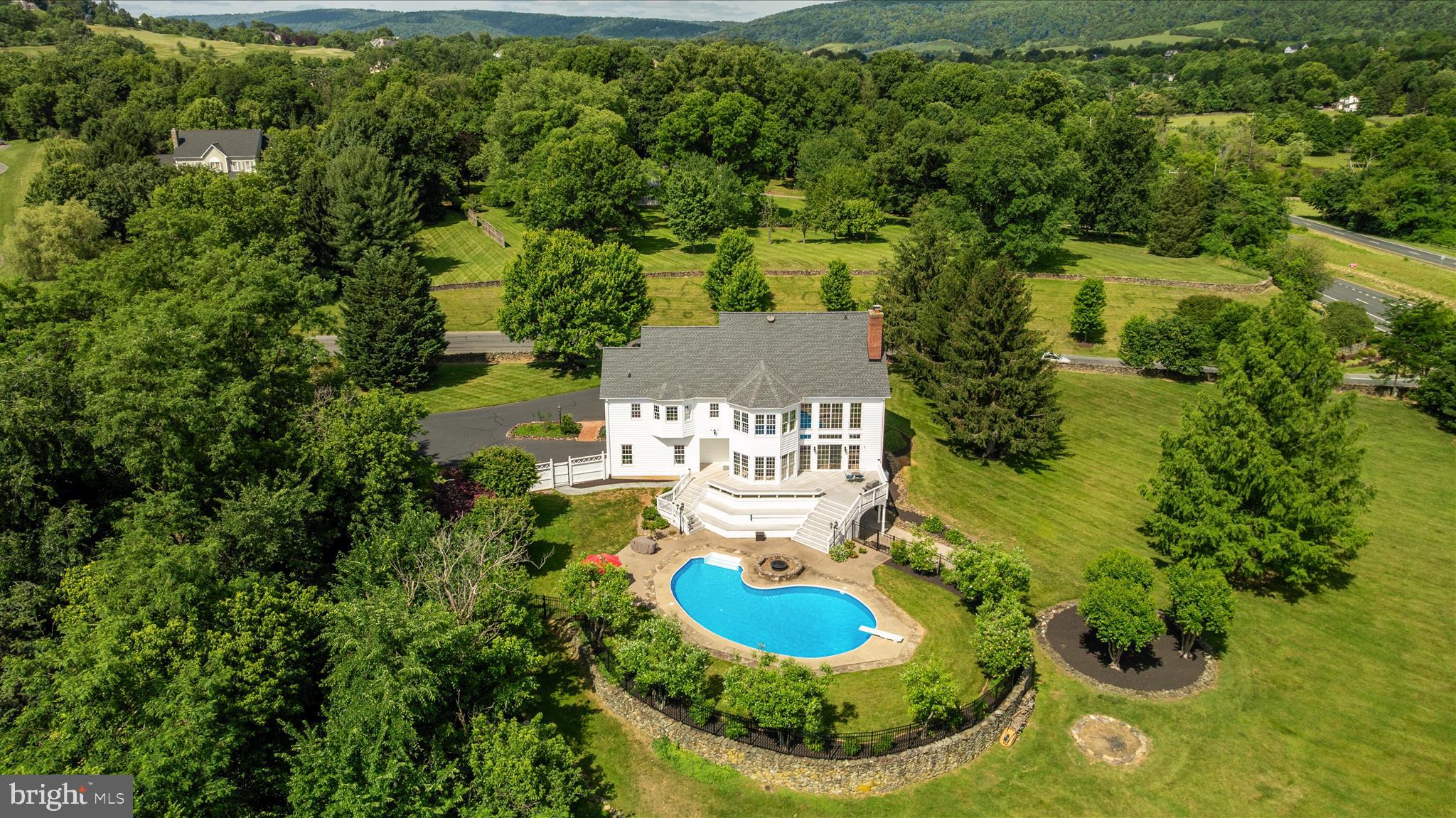 STONELEIGH - Residential