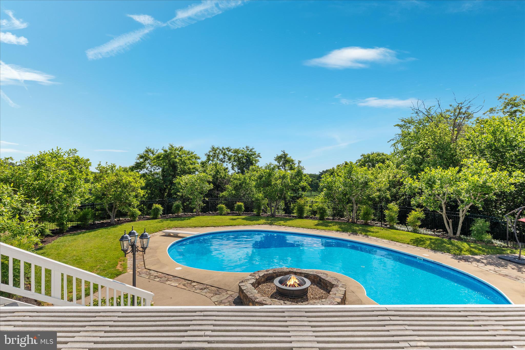 STONELEIGH - Residential