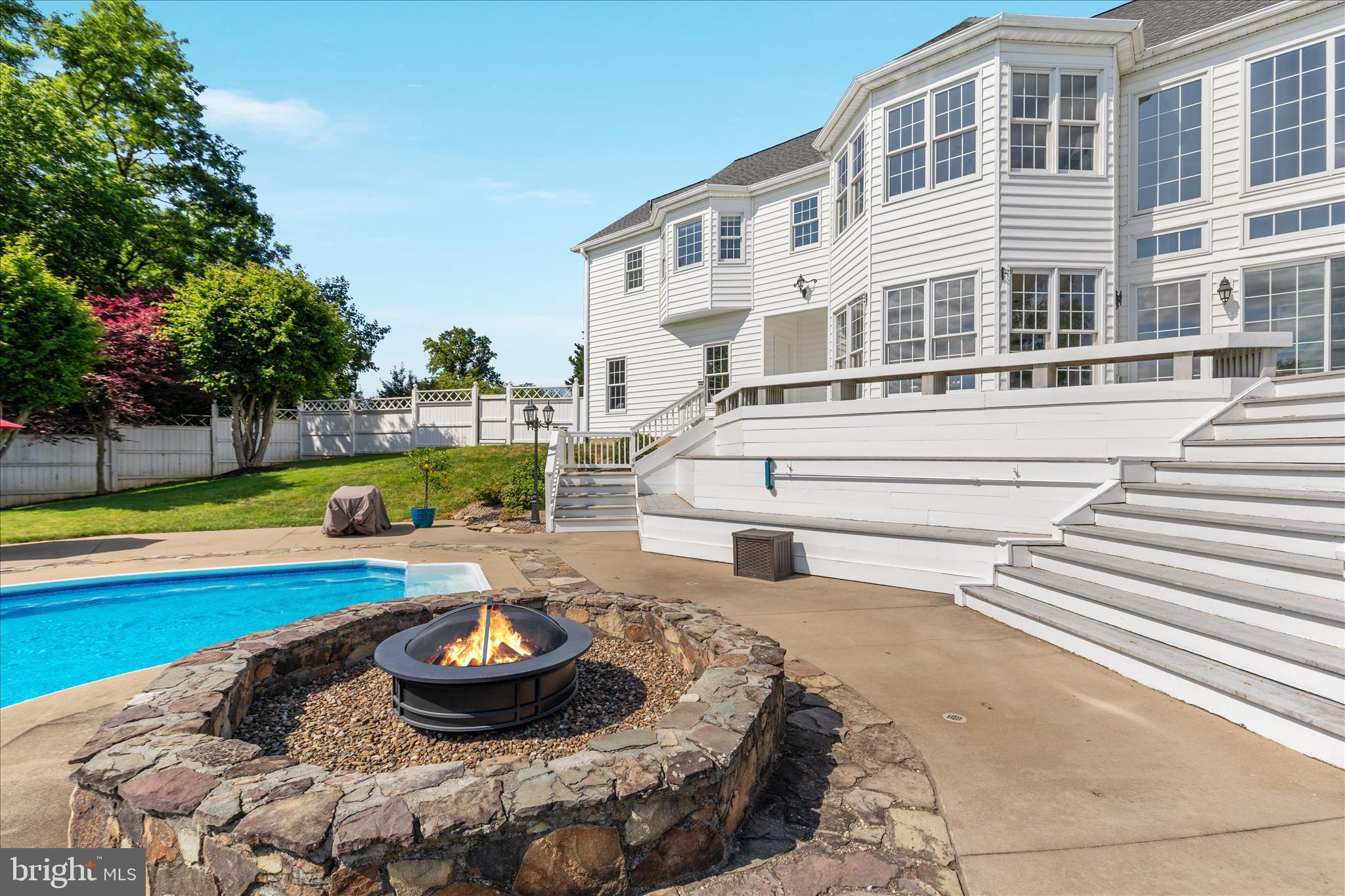 STONELEIGH - Residential