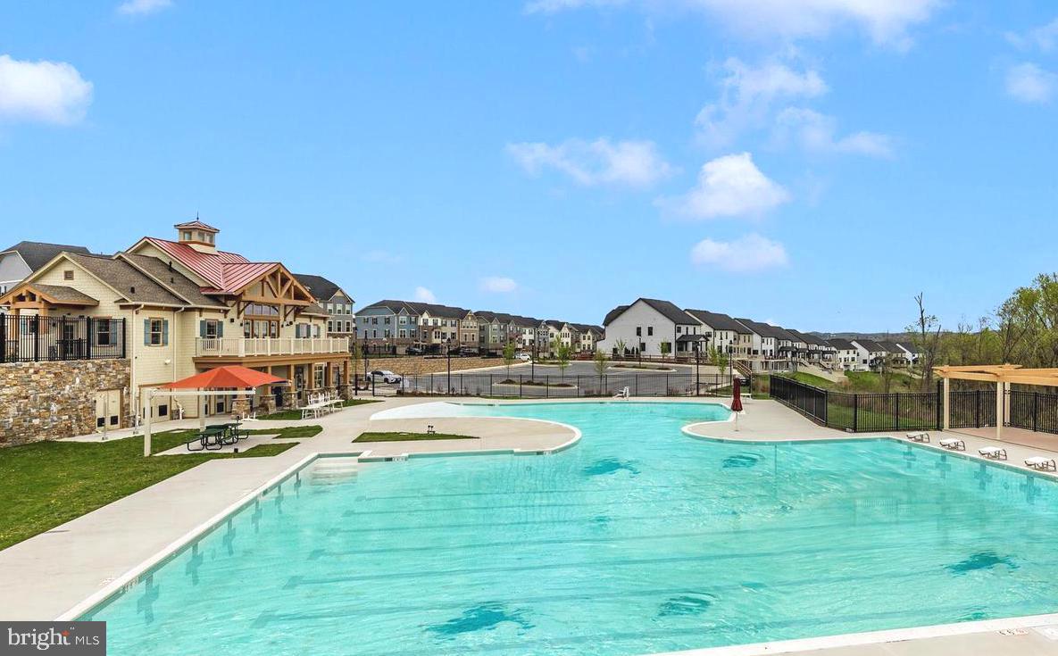 LAKE LINGANORE EAGLEHEAD - Residential