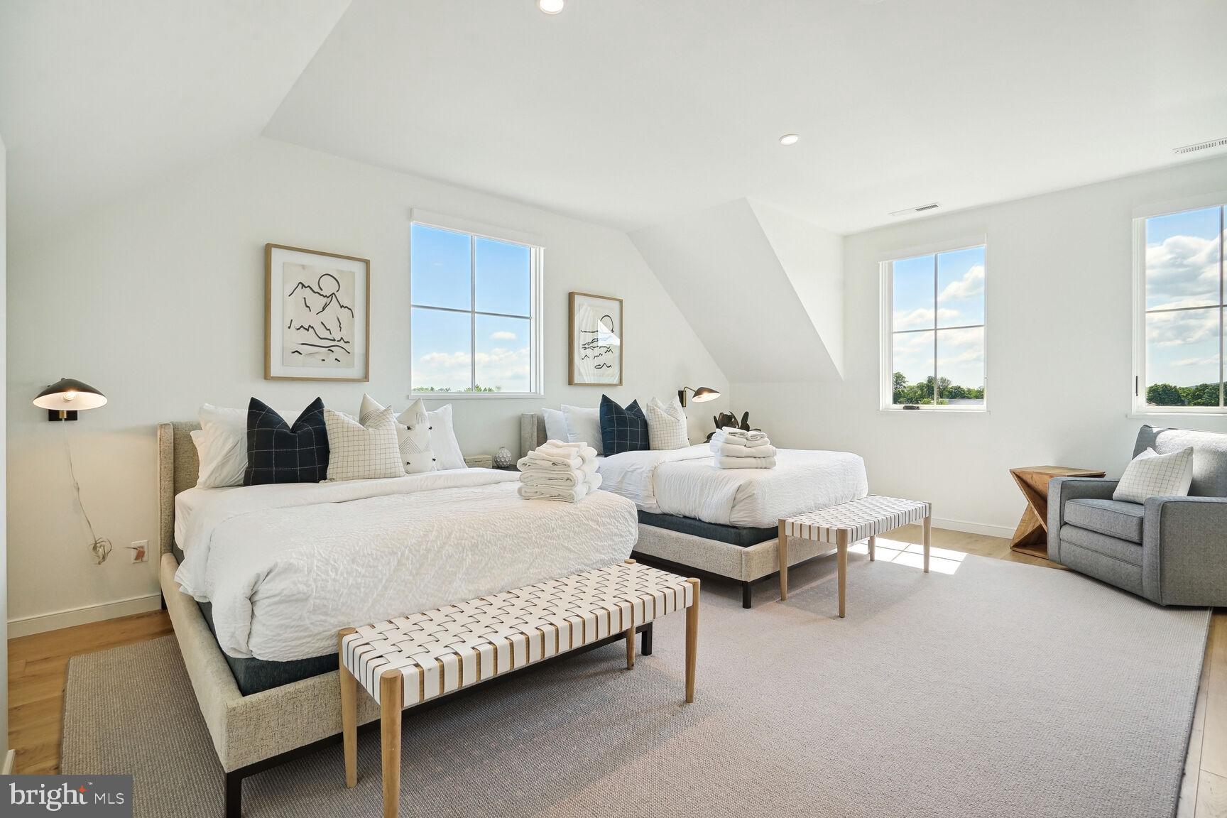 RESIDENCES AT SALAMANDER - Residential