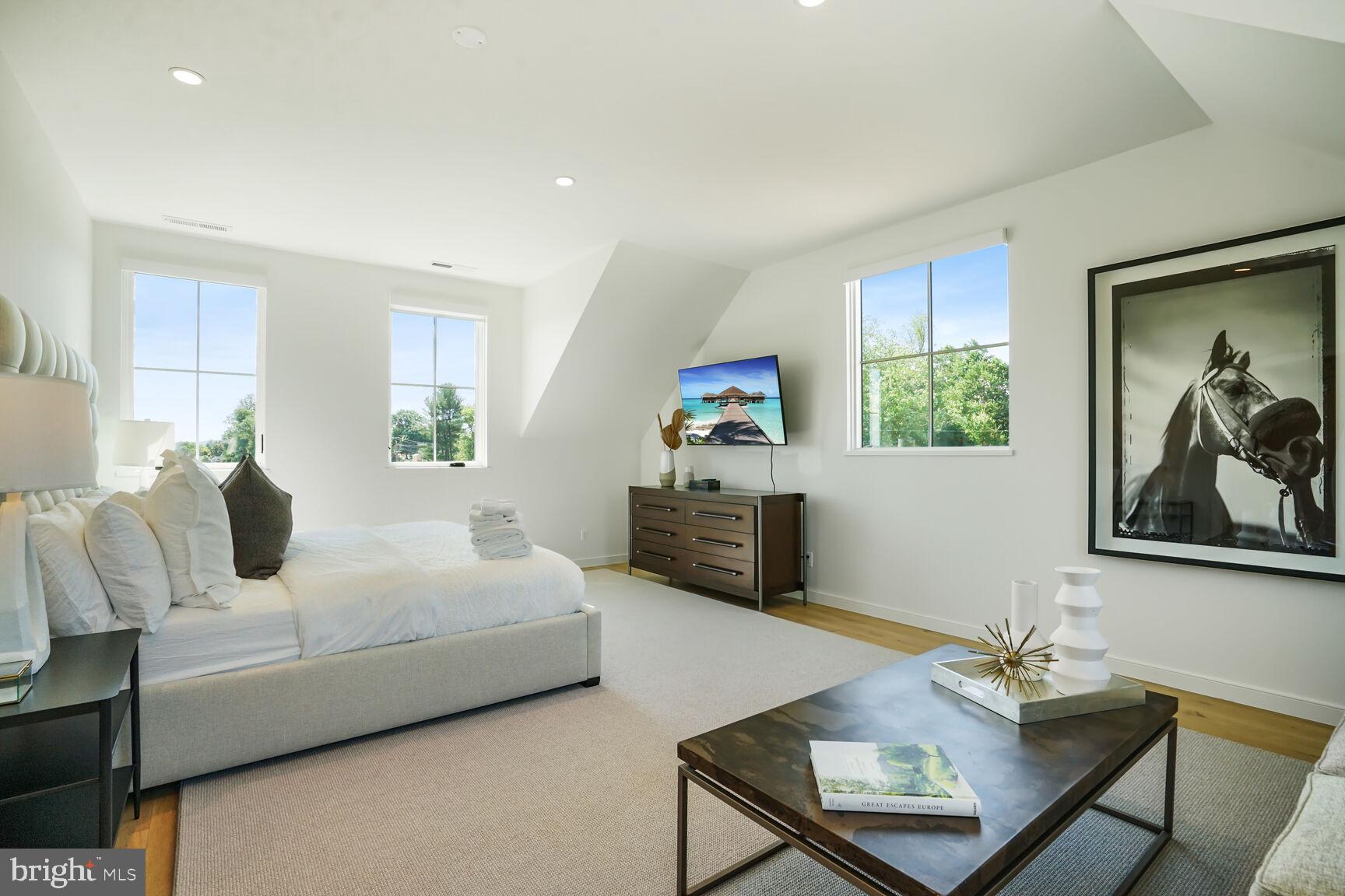 RESIDENCES AT SALAMANDER - Residential