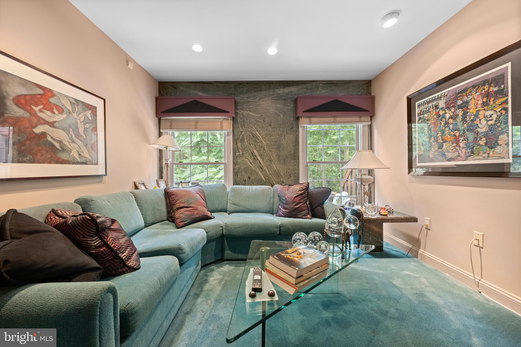 BREYER WOODS - Residential