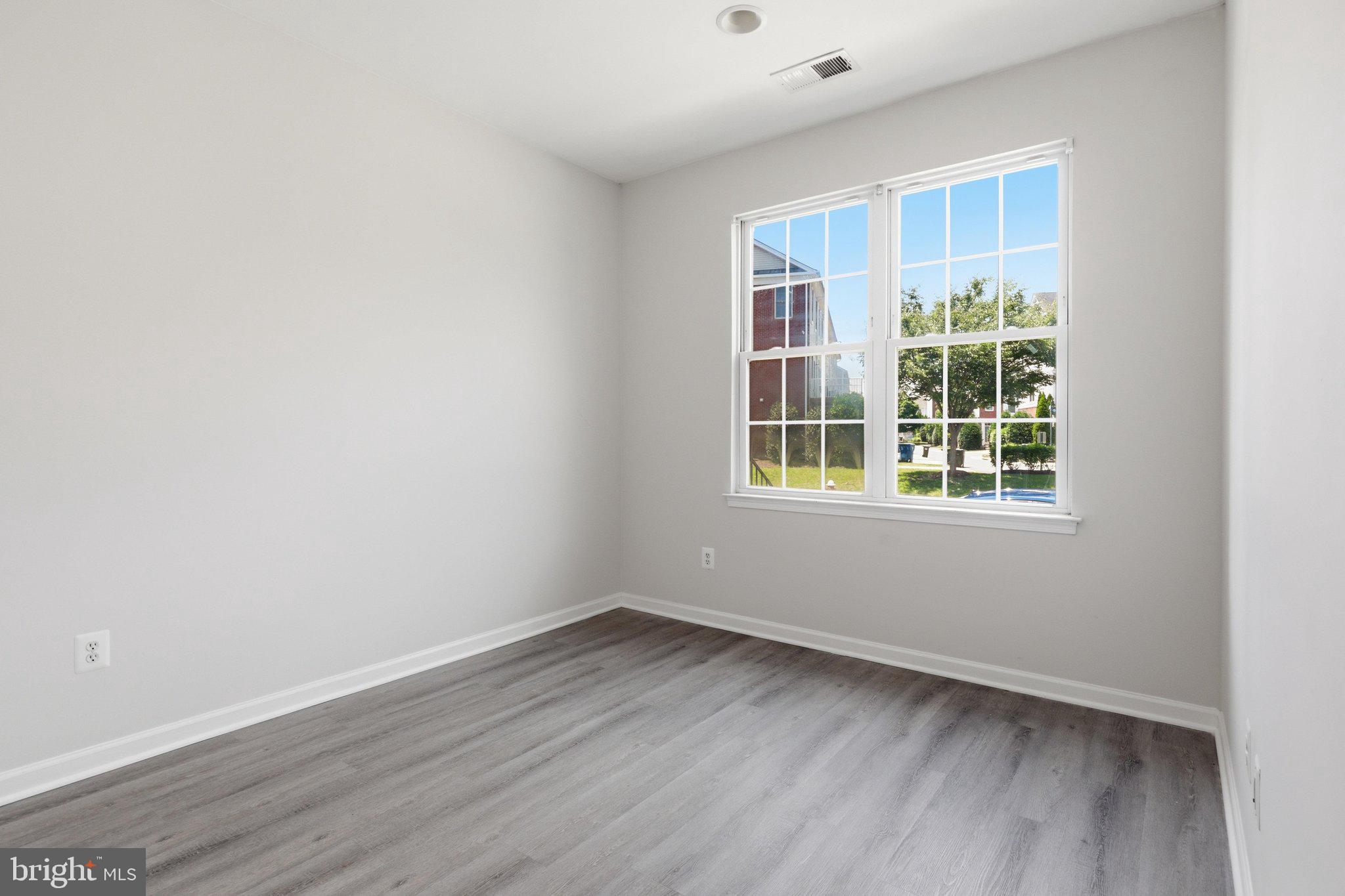 AMBERLEA AT SOUTH RIDING - Residential