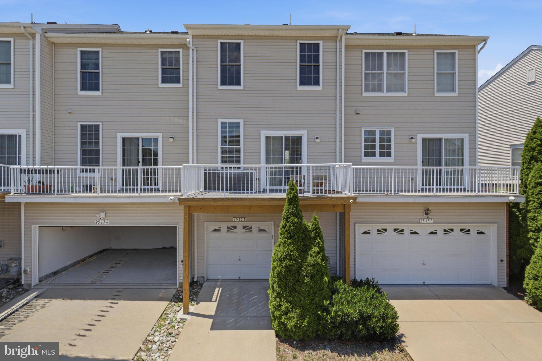 AMBERLEA AT SOUTH RIDING - Residential