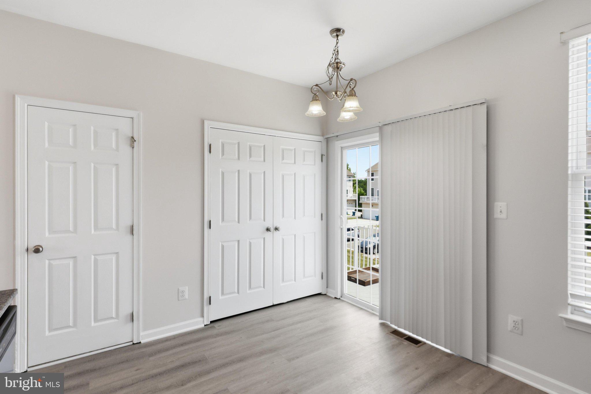 AMBERLEA AT SOUTH RIDING - Residential