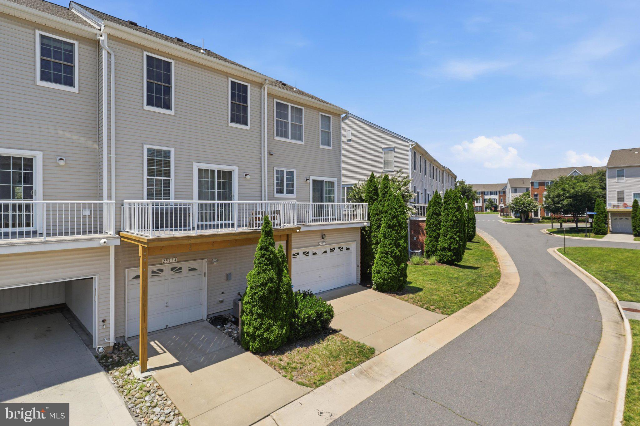 AMBERLEA AT SOUTH RIDING - Residential