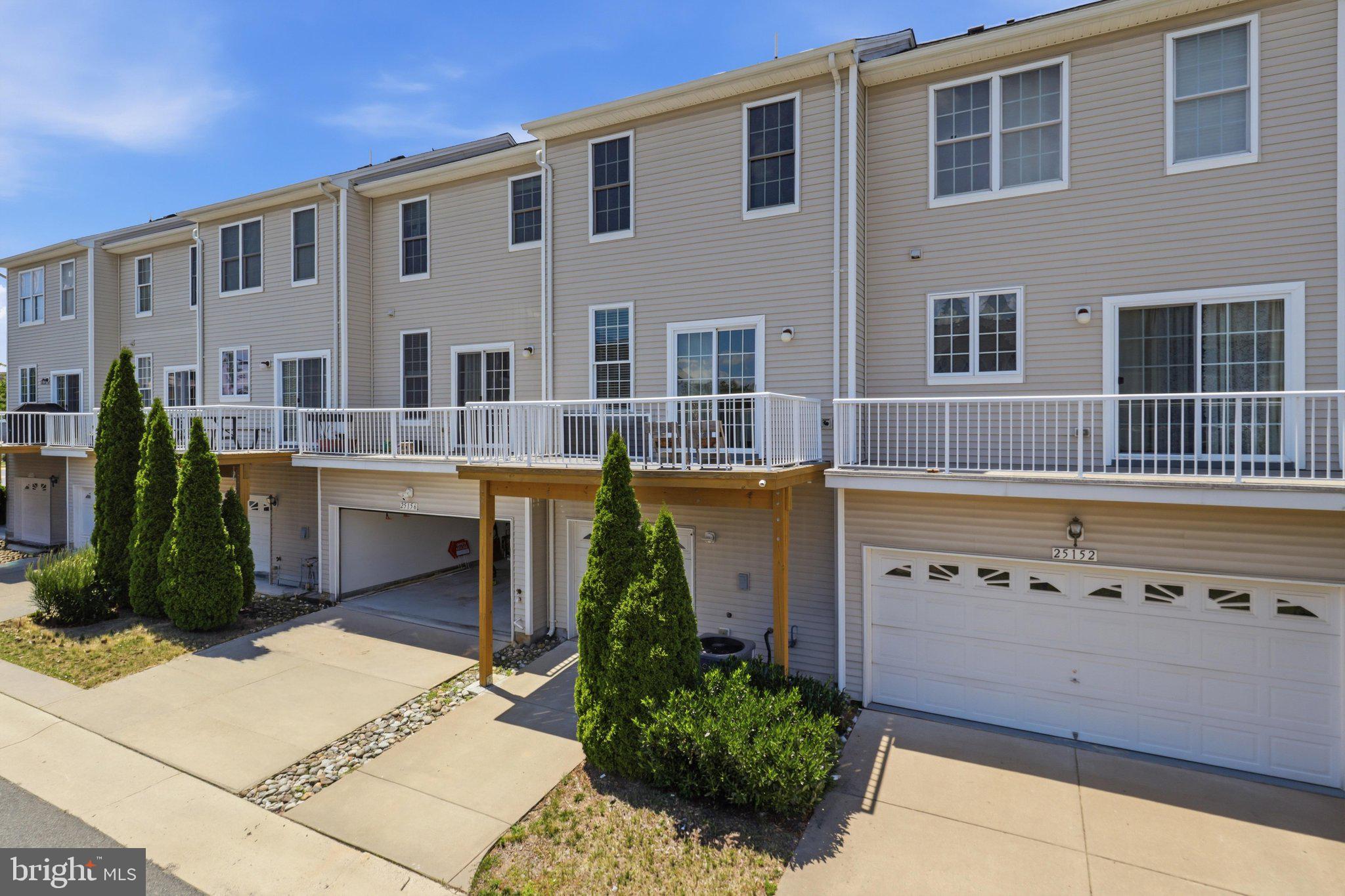AMBERLEA AT SOUTH RIDING - Residential