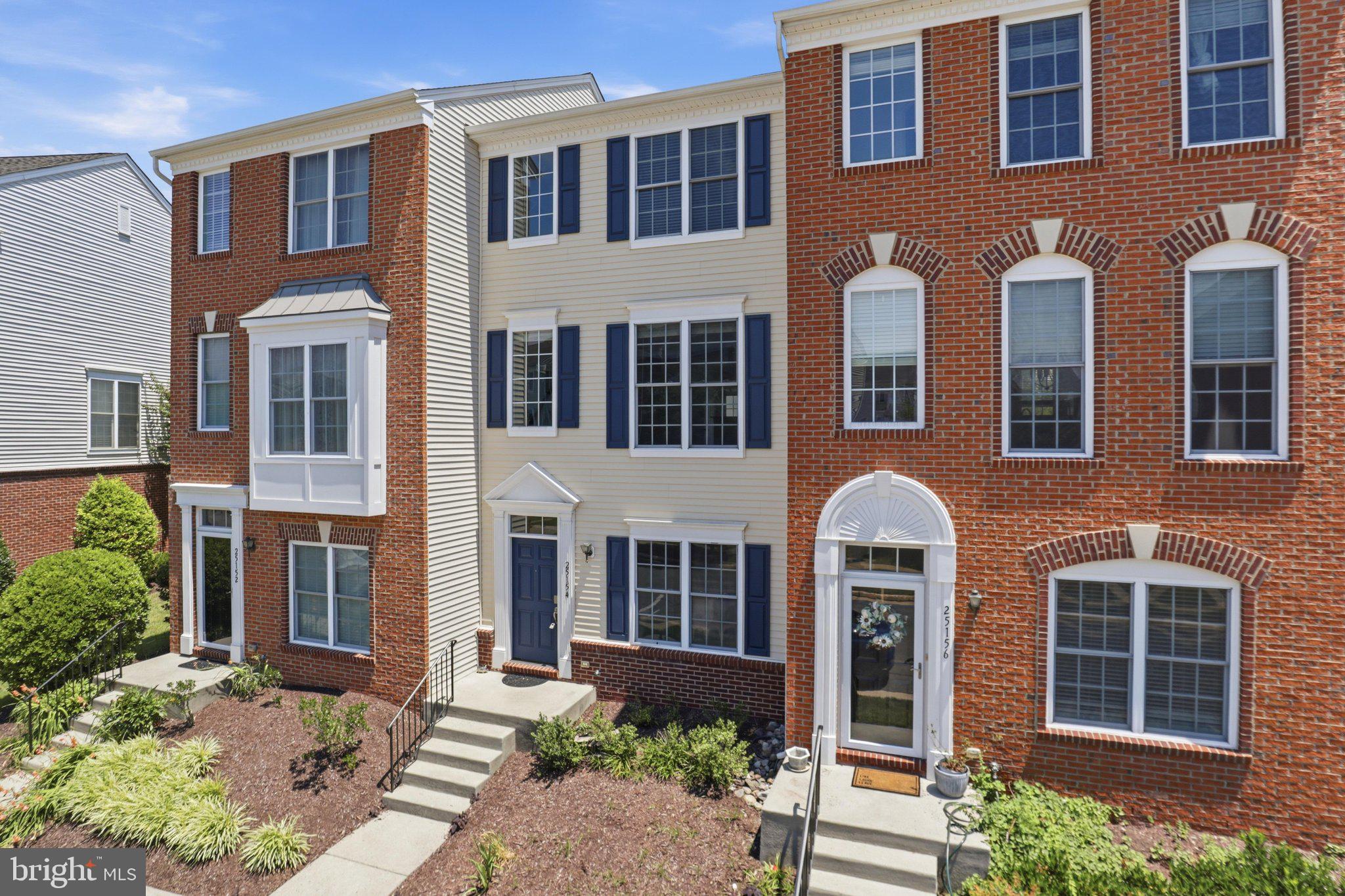 AMBERLEA AT SOUTH RIDING - Residential