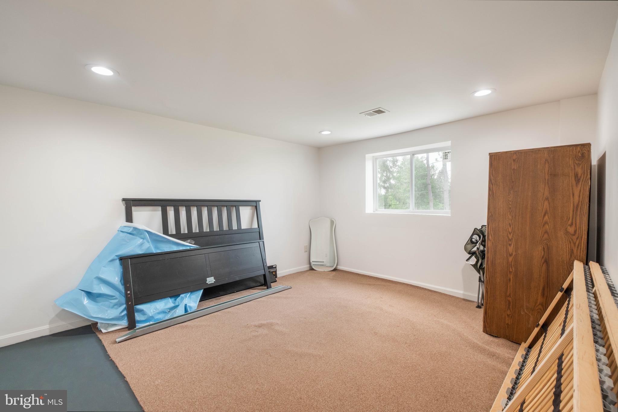 OAKLAND - Residential