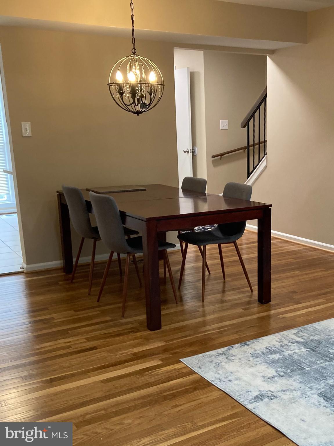 MONTROSE WOODS - Residential