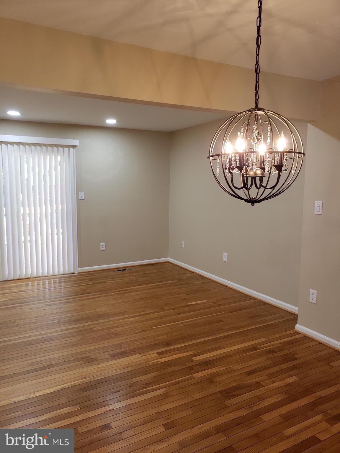 MONTROSE WOODS - Residential