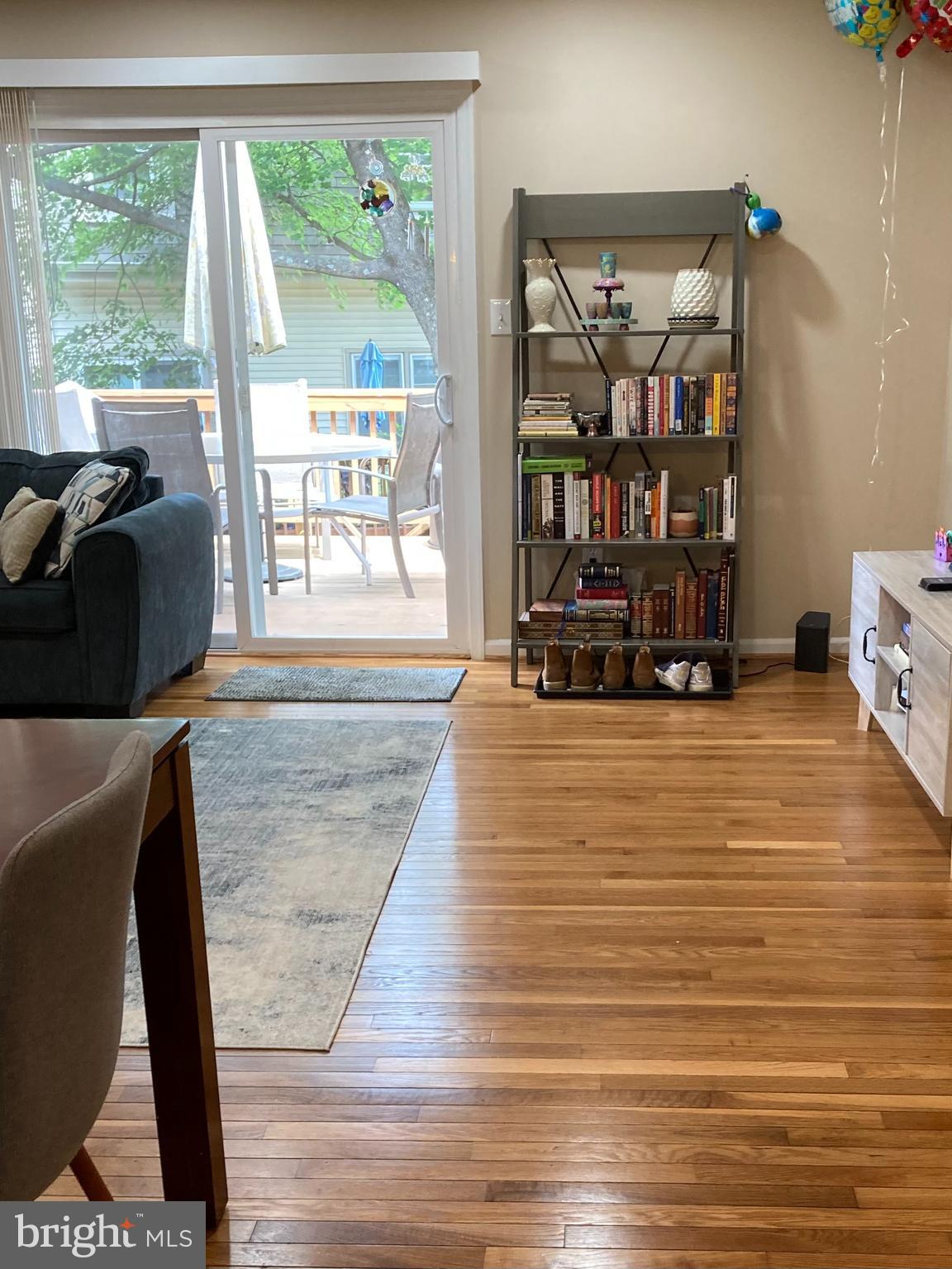 MONTROSE WOODS - Residential