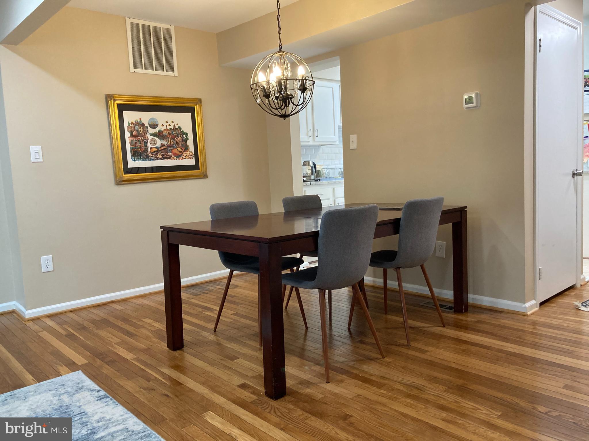 MONTROSE WOODS - Residential