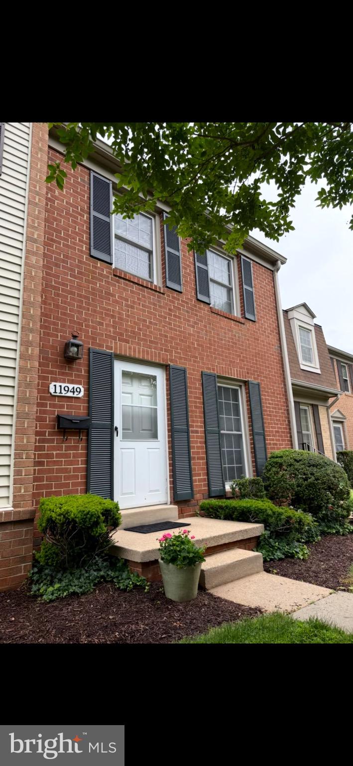 MONTROSE WOODS - Residential