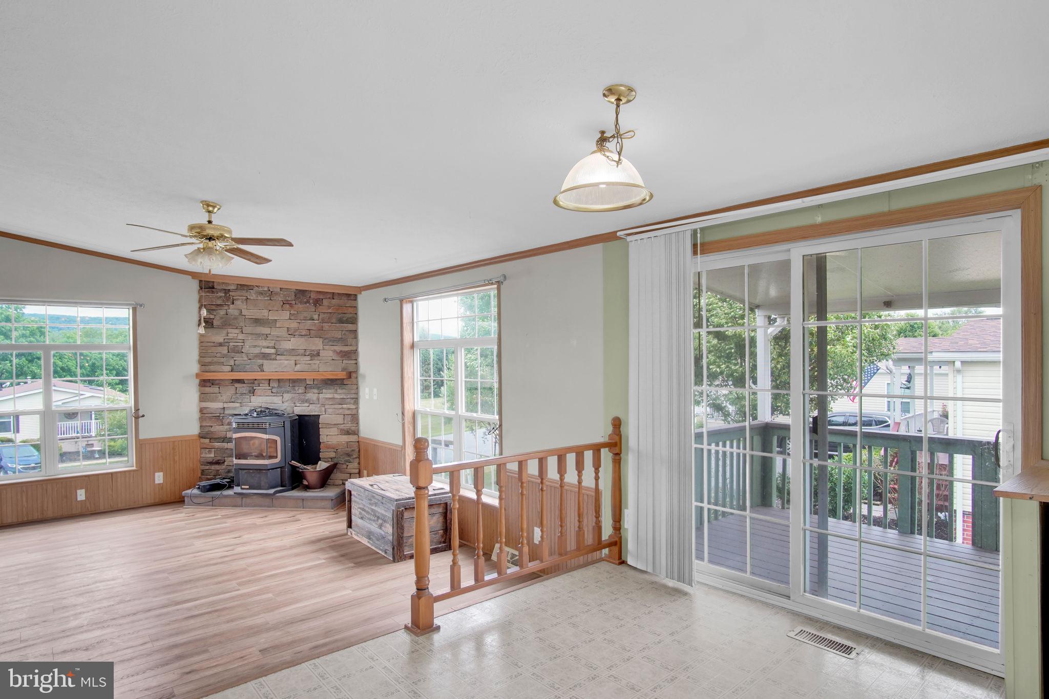OAK RIDGE ESTATES - Residential