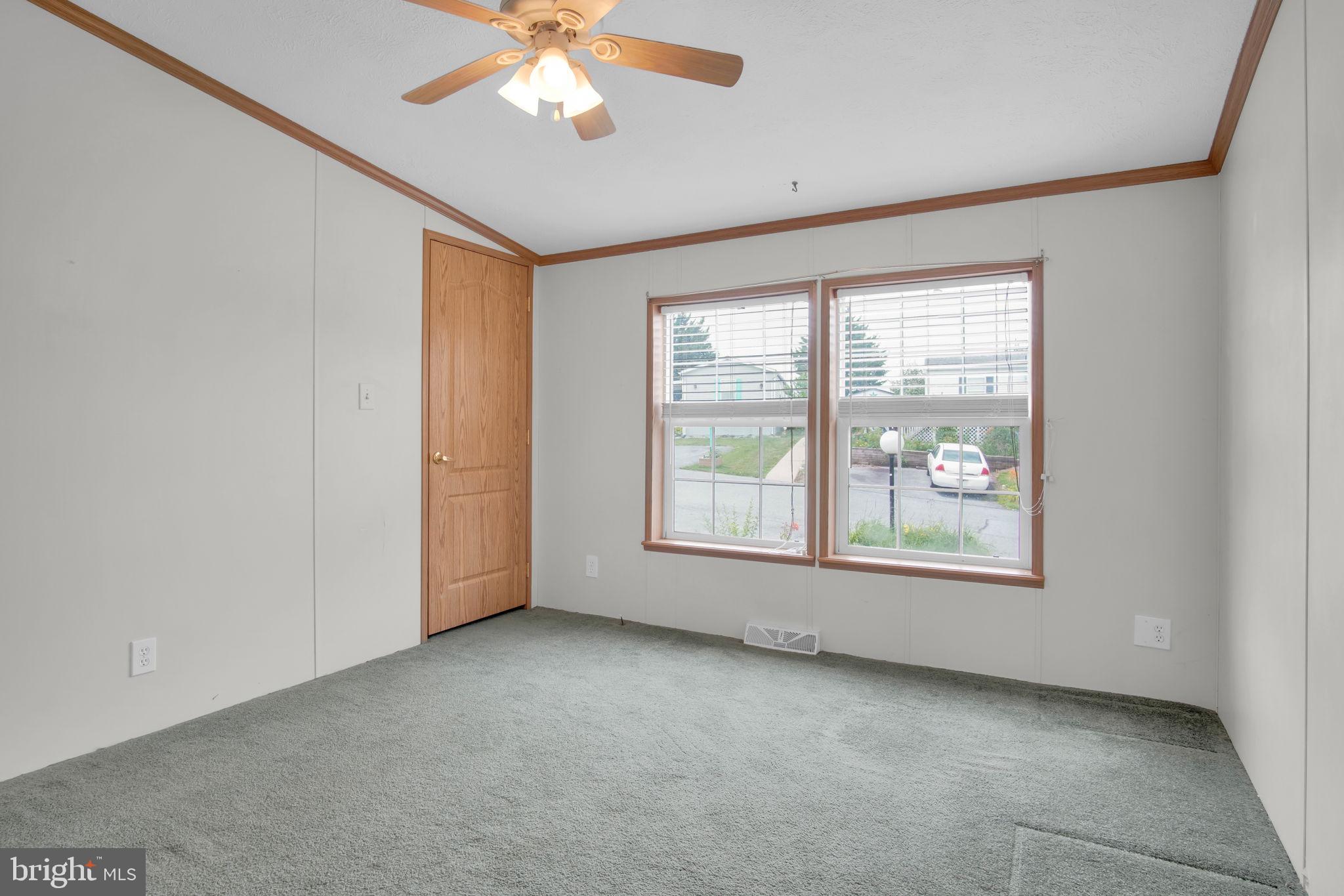 OAK RIDGE ESTATES - Residential
