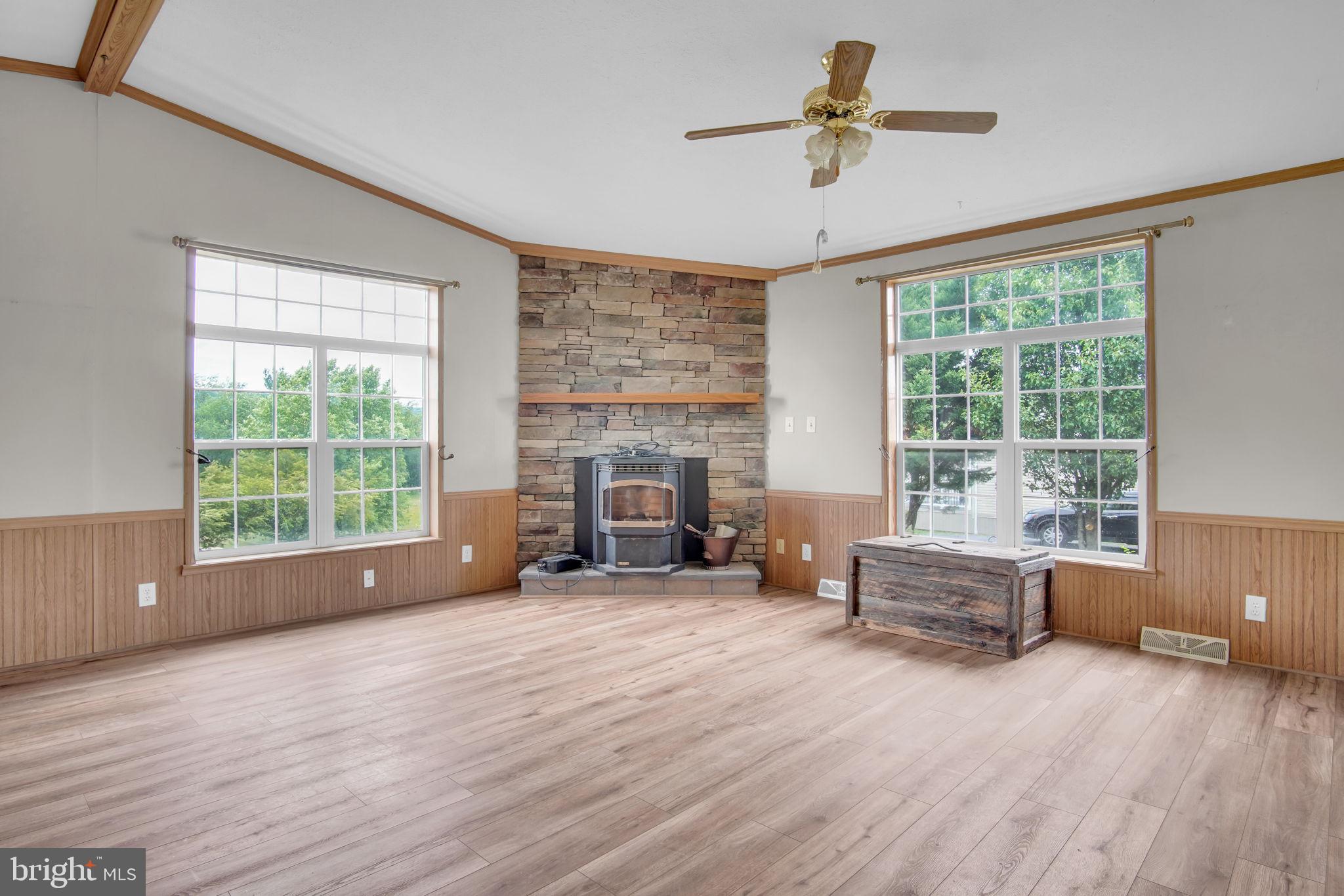 OAK RIDGE ESTATES - Residential