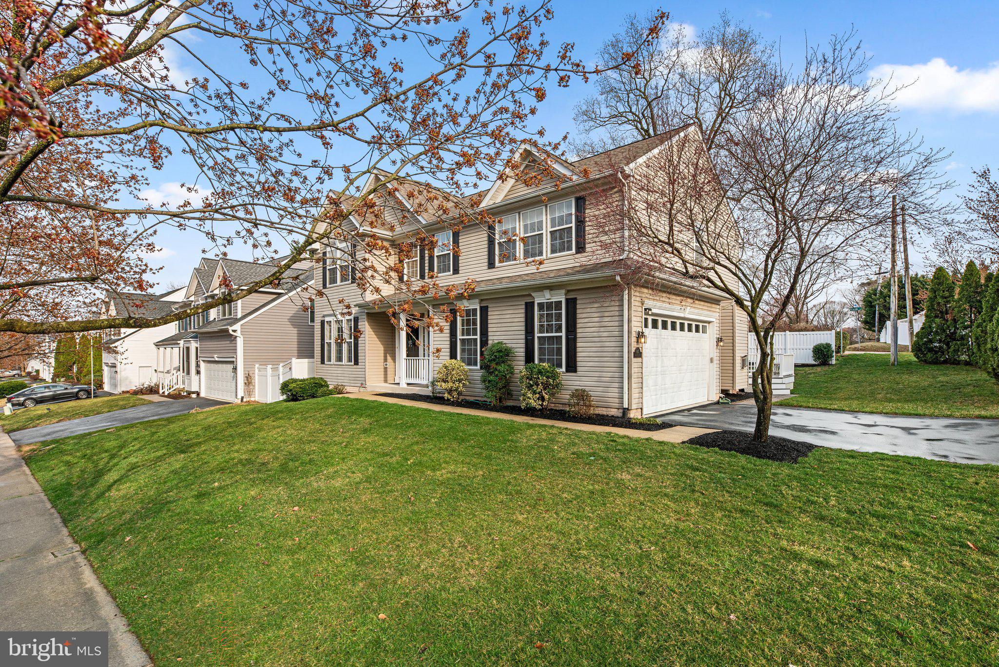 NORTHRIDGE - Residential