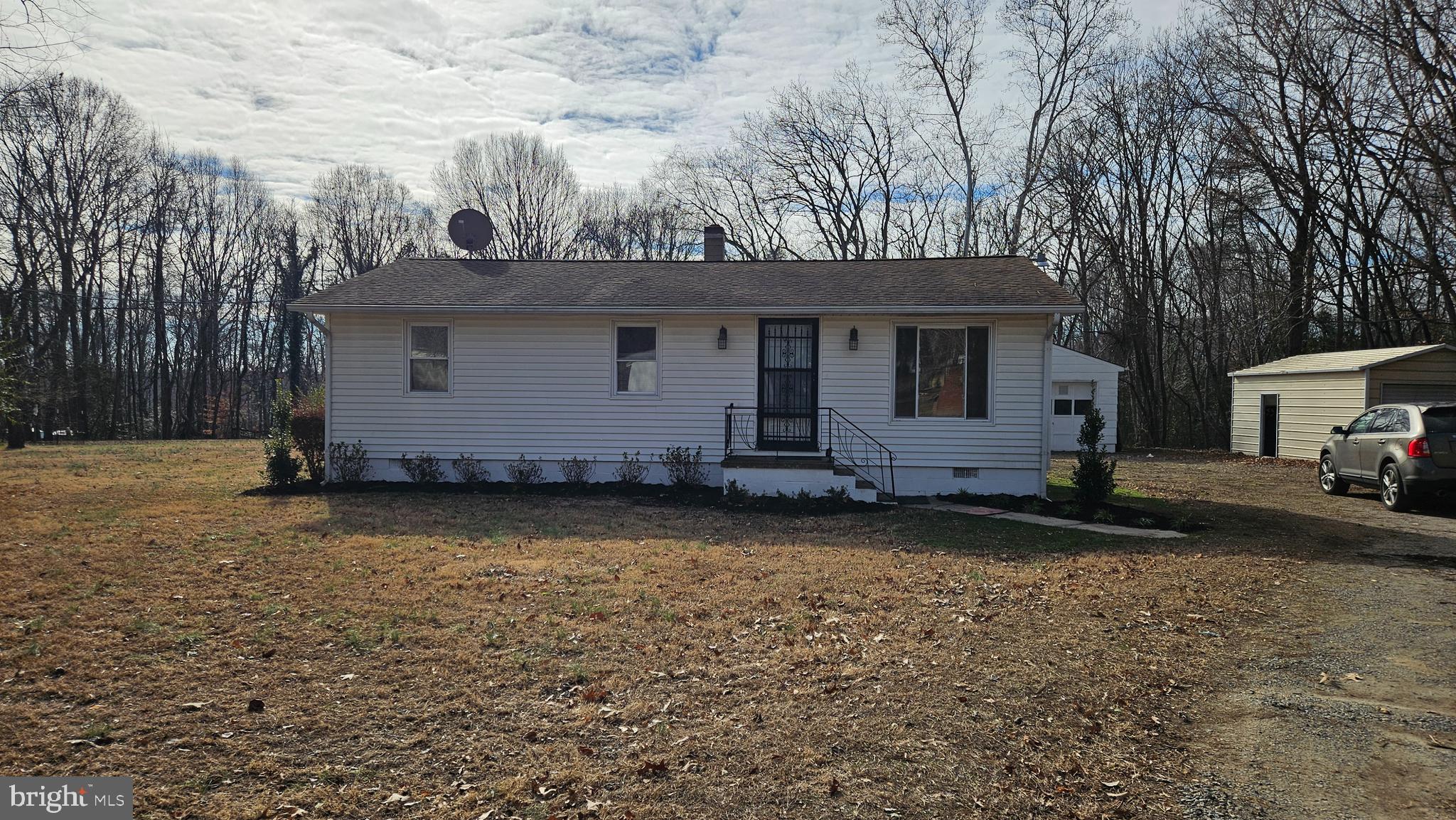 NONE  NO HOA - Residential