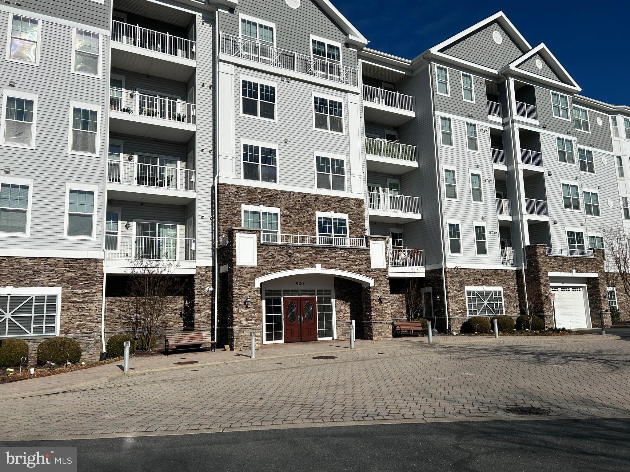 DEEP HARBOR - Residential