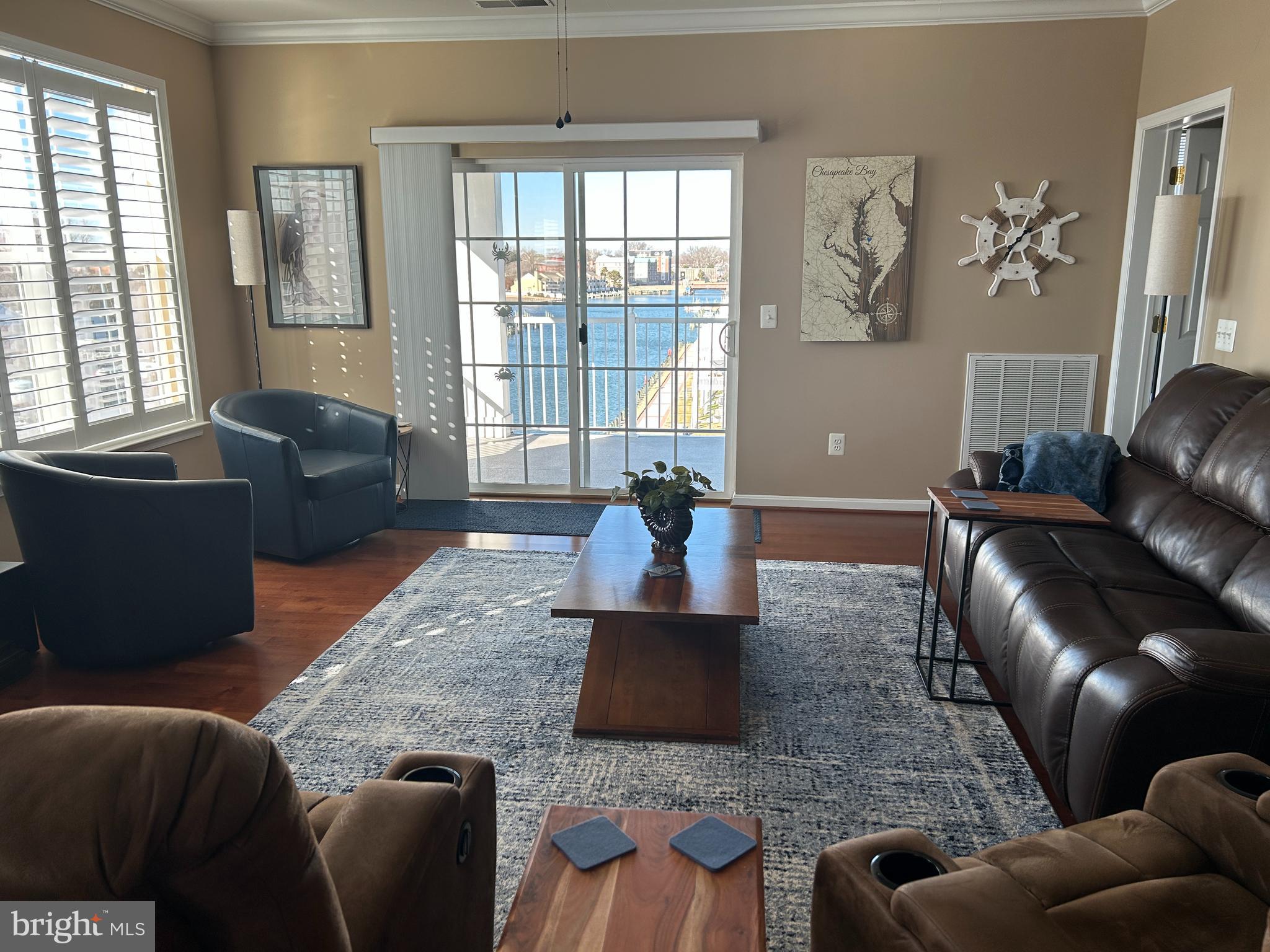 DEEP HARBOR - Residential
