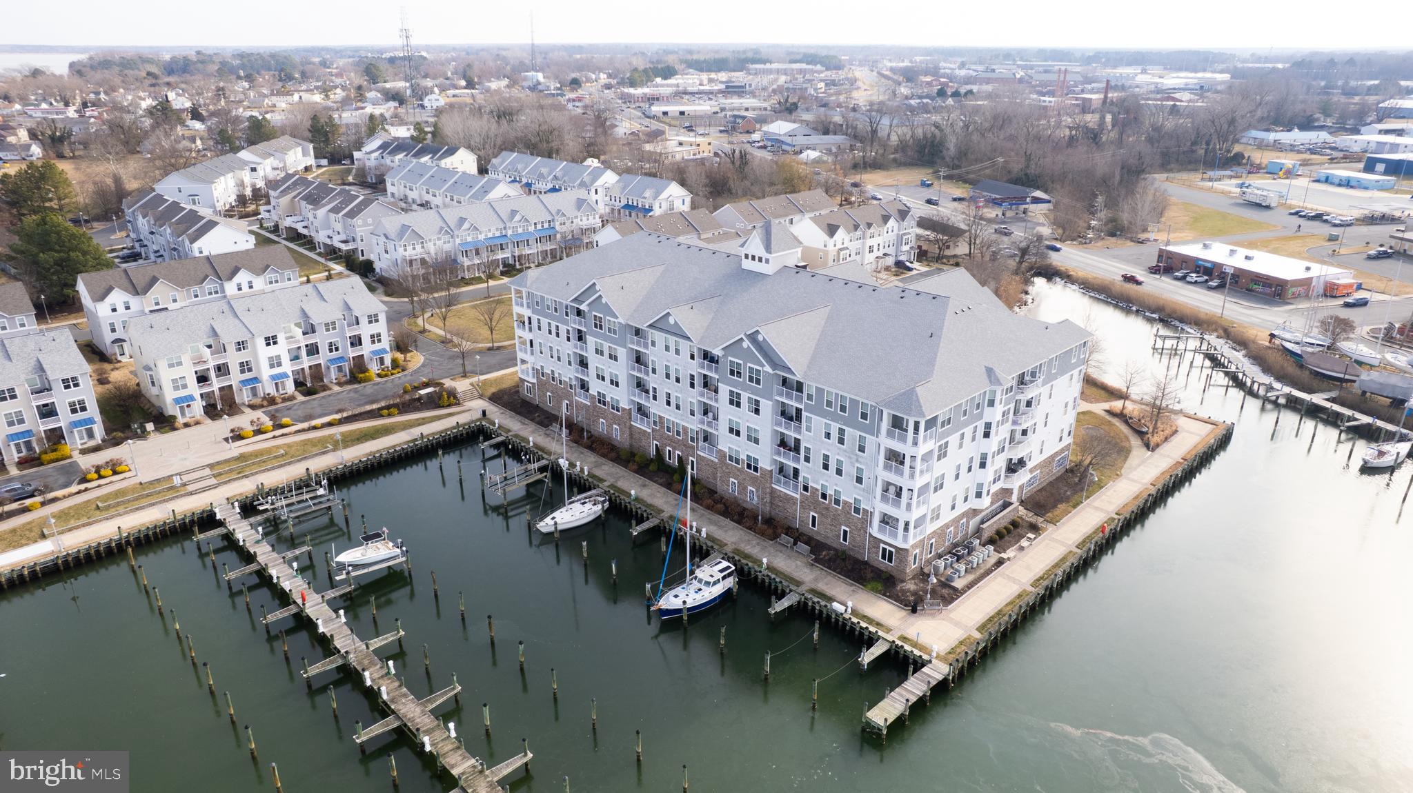 DEEP HARBOR - Residential