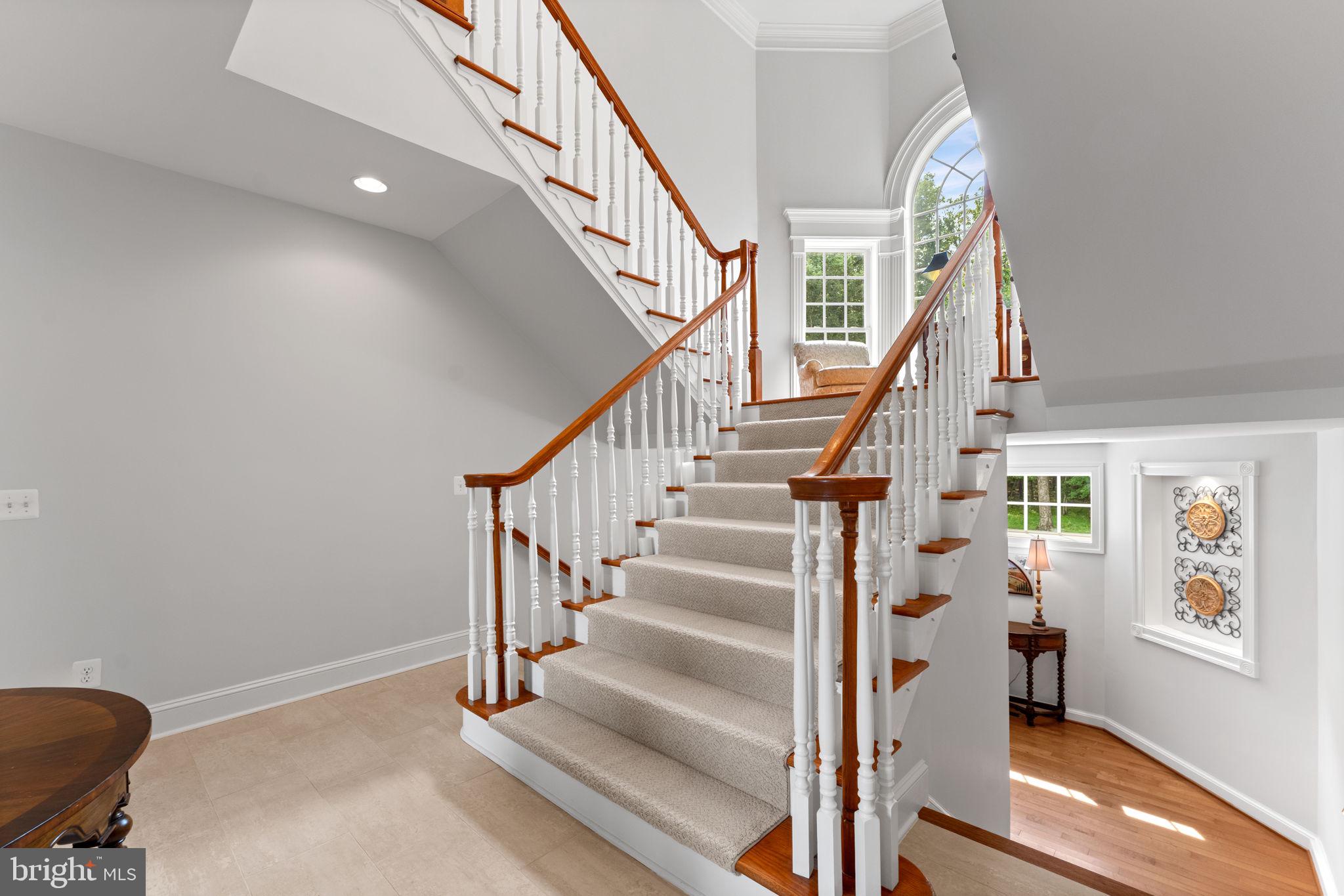 CEDAR CREST - Residential