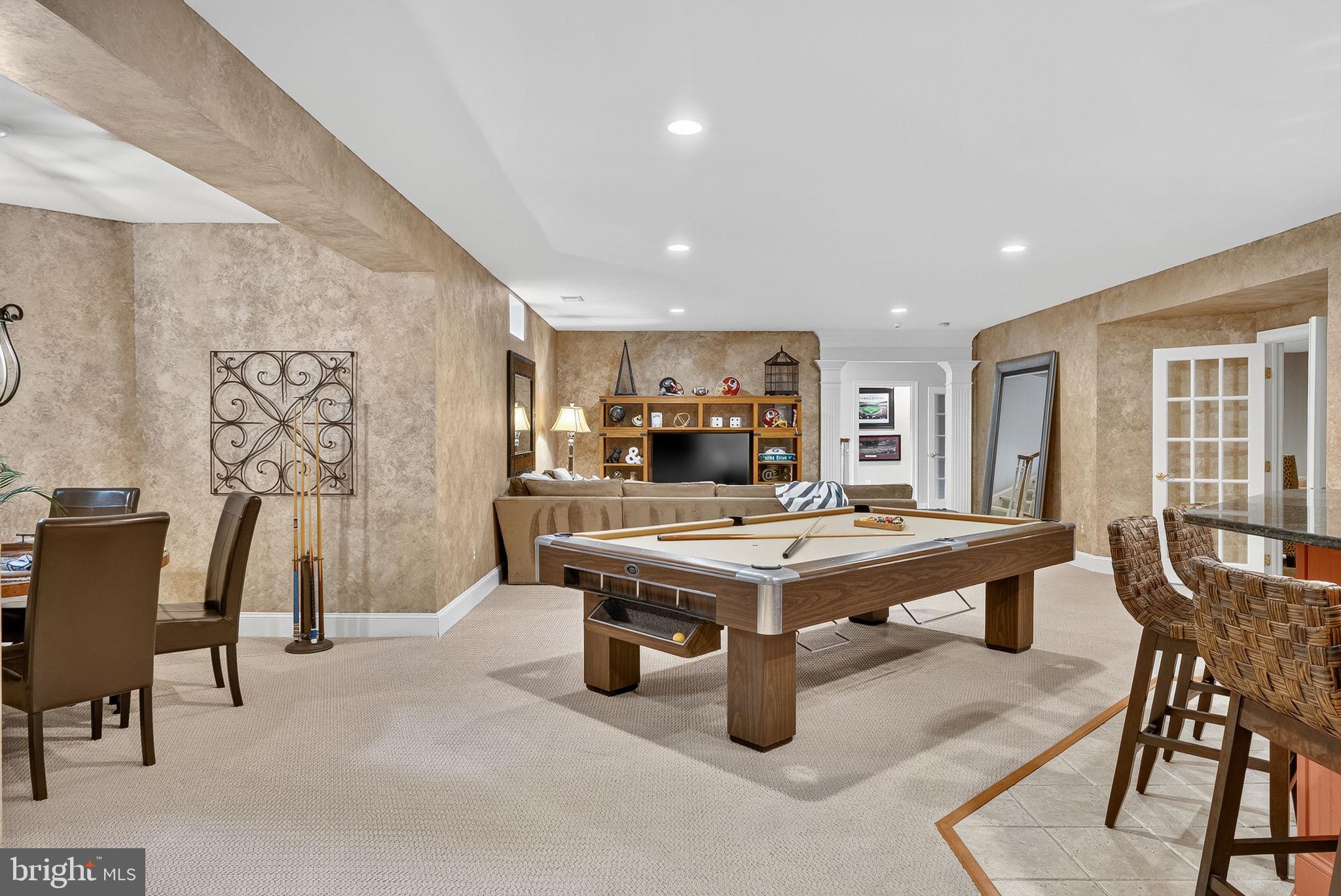 CEDAR CREST - Residential