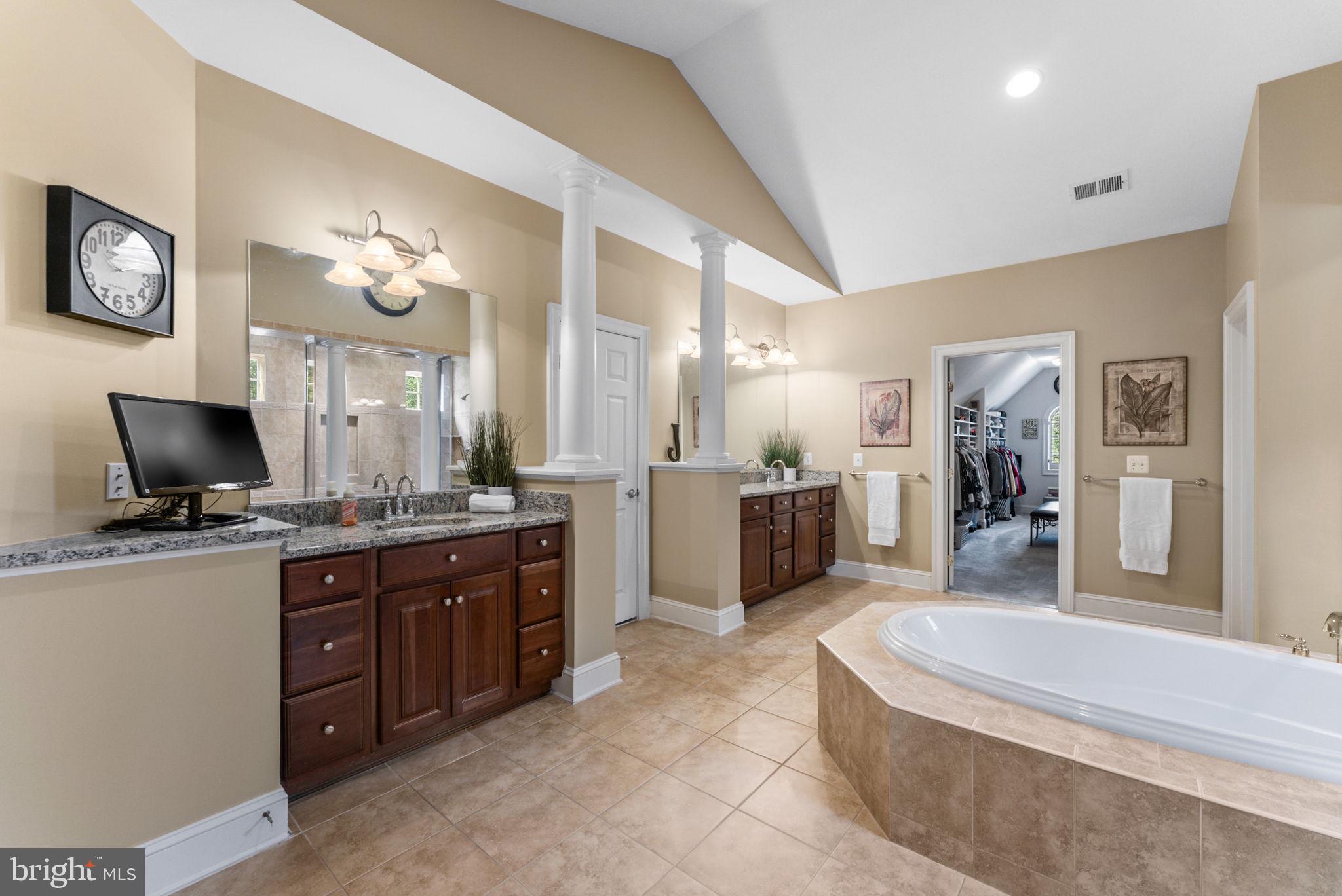 CEDAR CREST - Residential