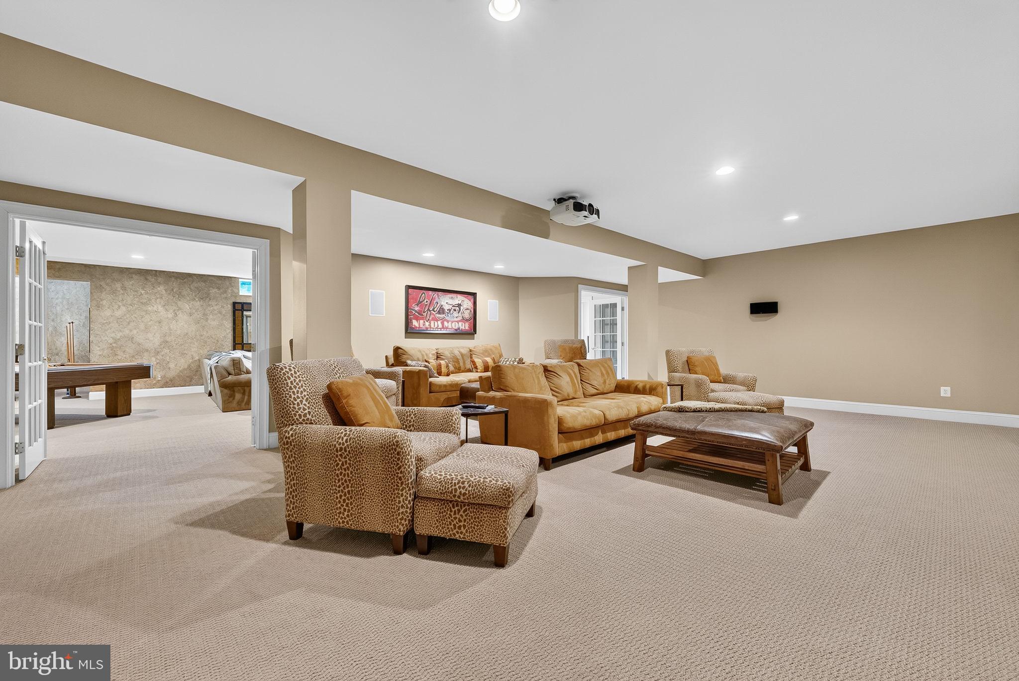 CEDAR CREST - Residential