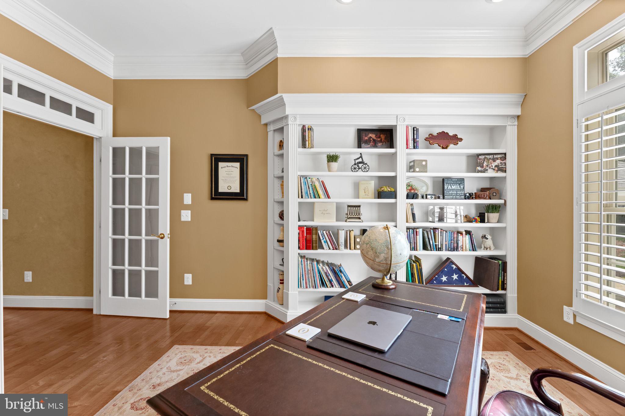 CEDAR CREST - Residential