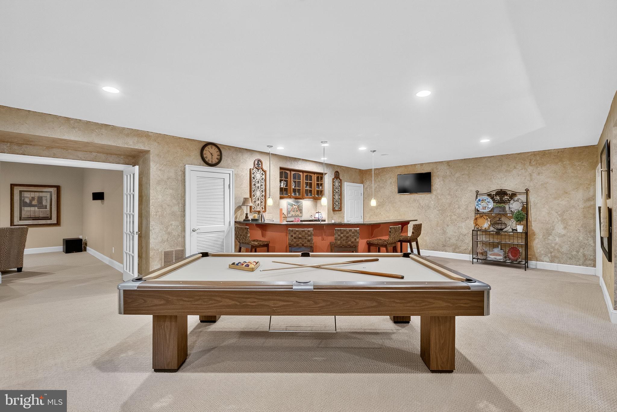 CEDAR CREST - Residential