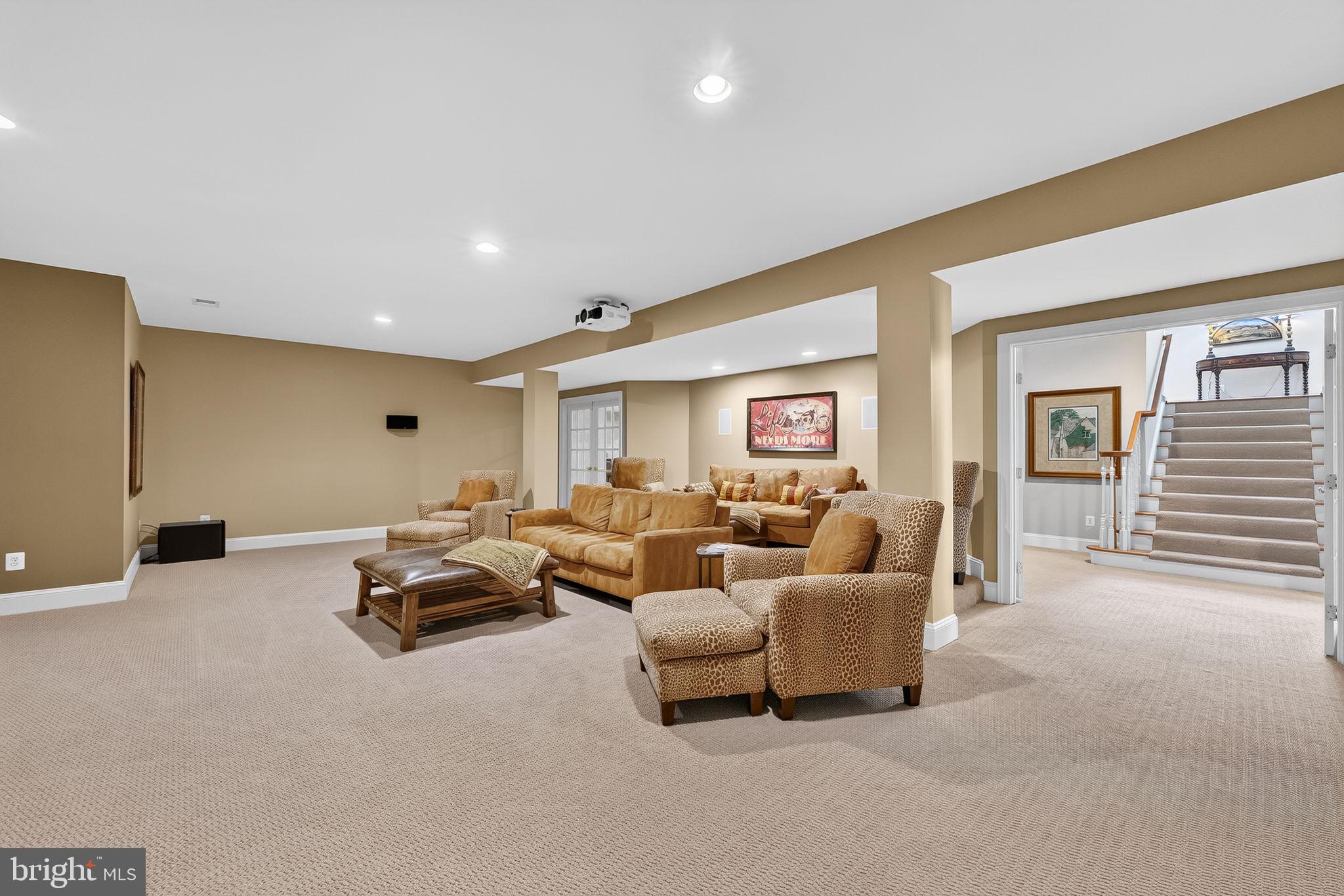 CEDAR CREST - Residential
