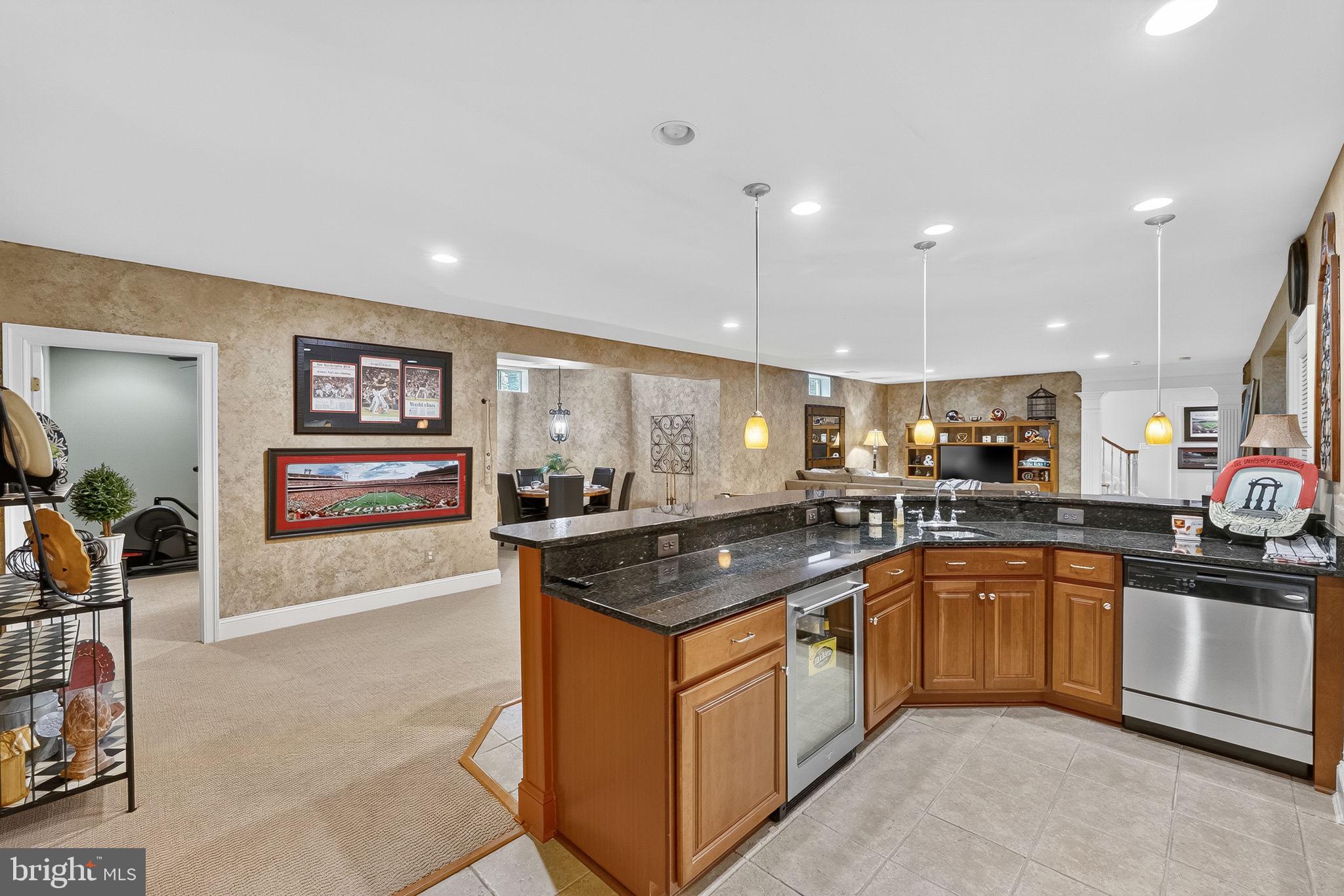 CEDAR CREST - Residential