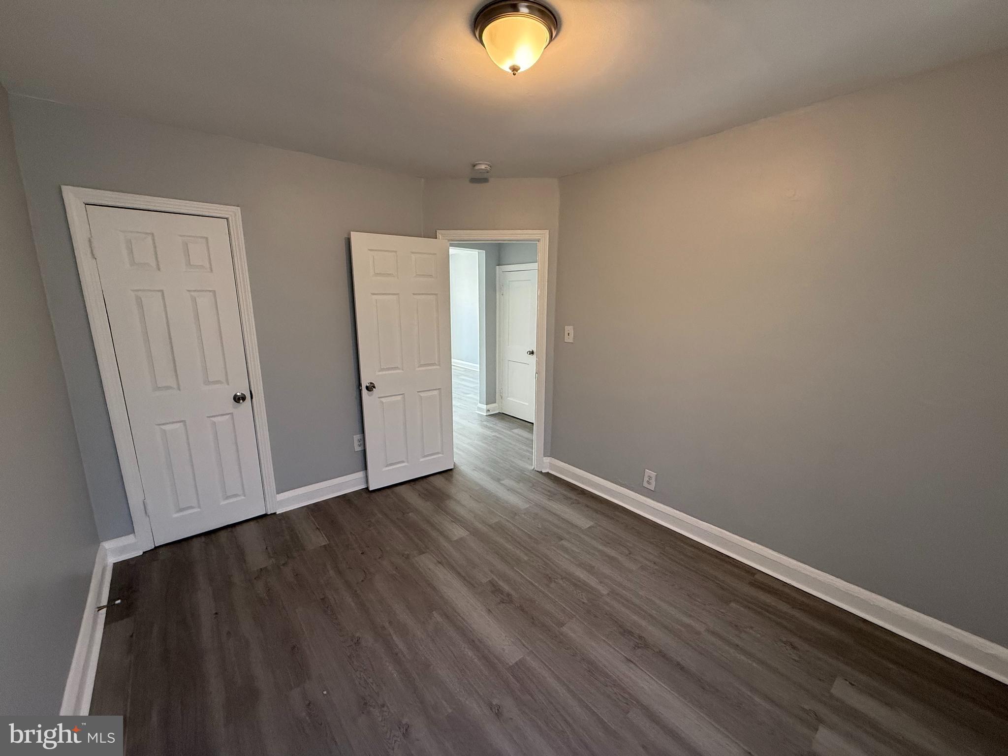 GLEN OAKS - Residential Income