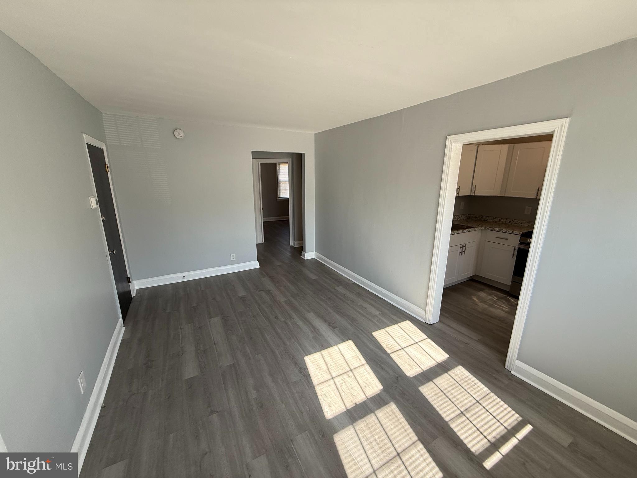 GLEN OAKS - Residential Income