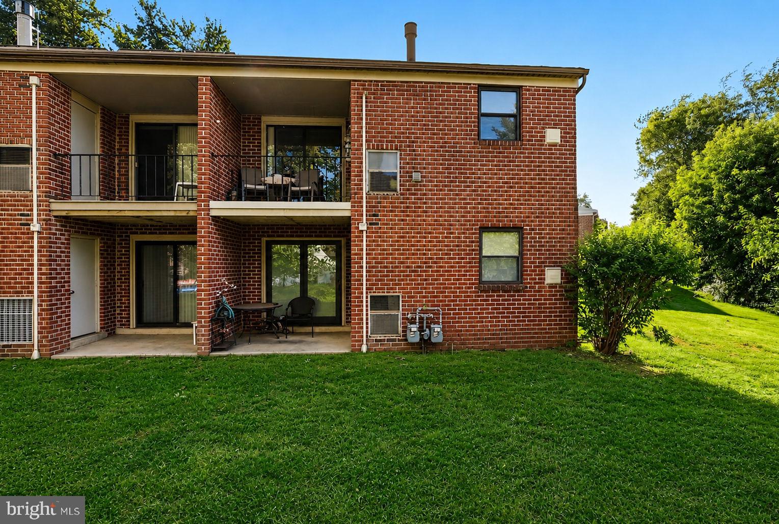 SAXONY MANOR - Residential