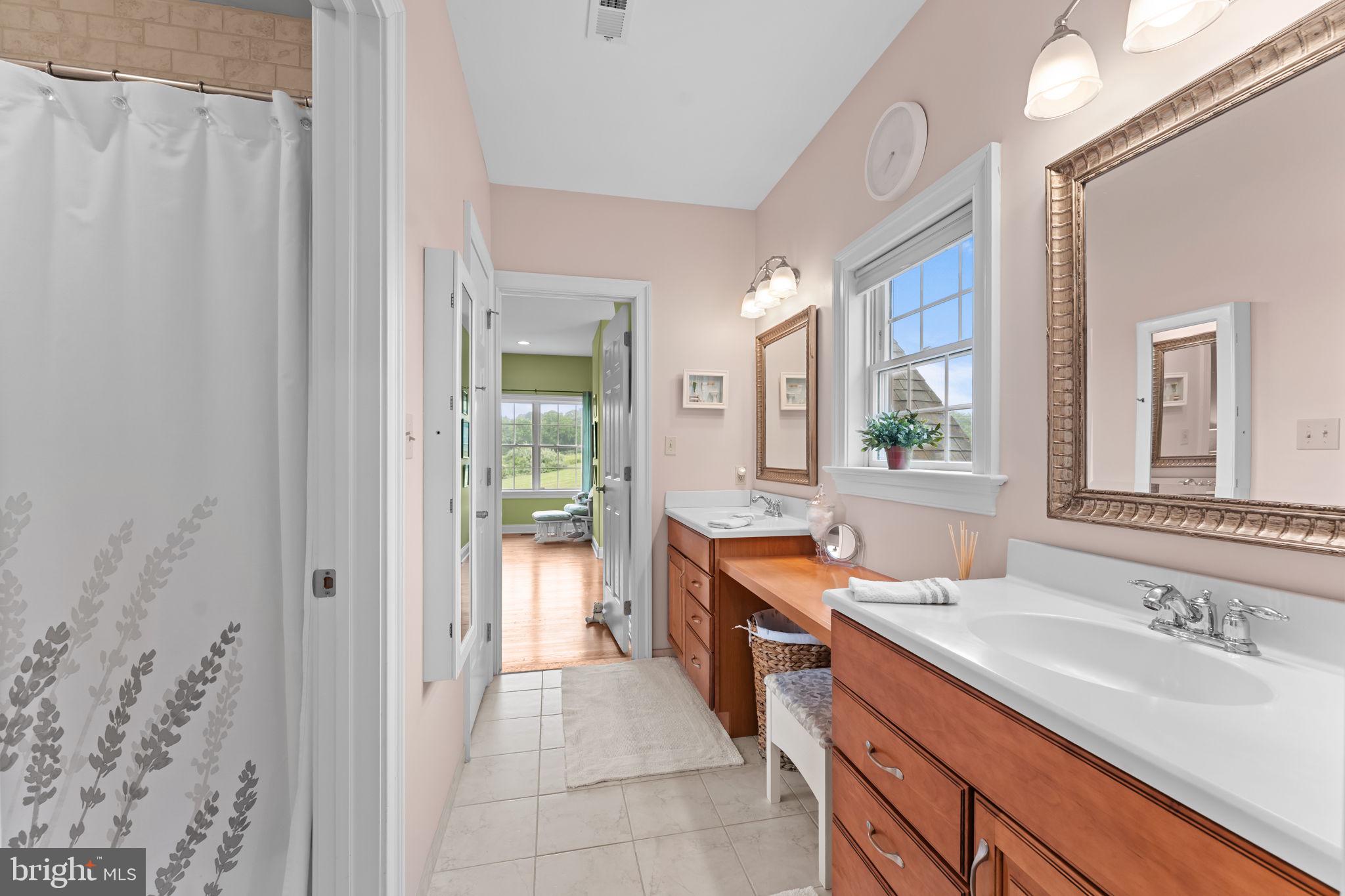 APPLEWOOD ESTATES - Residential