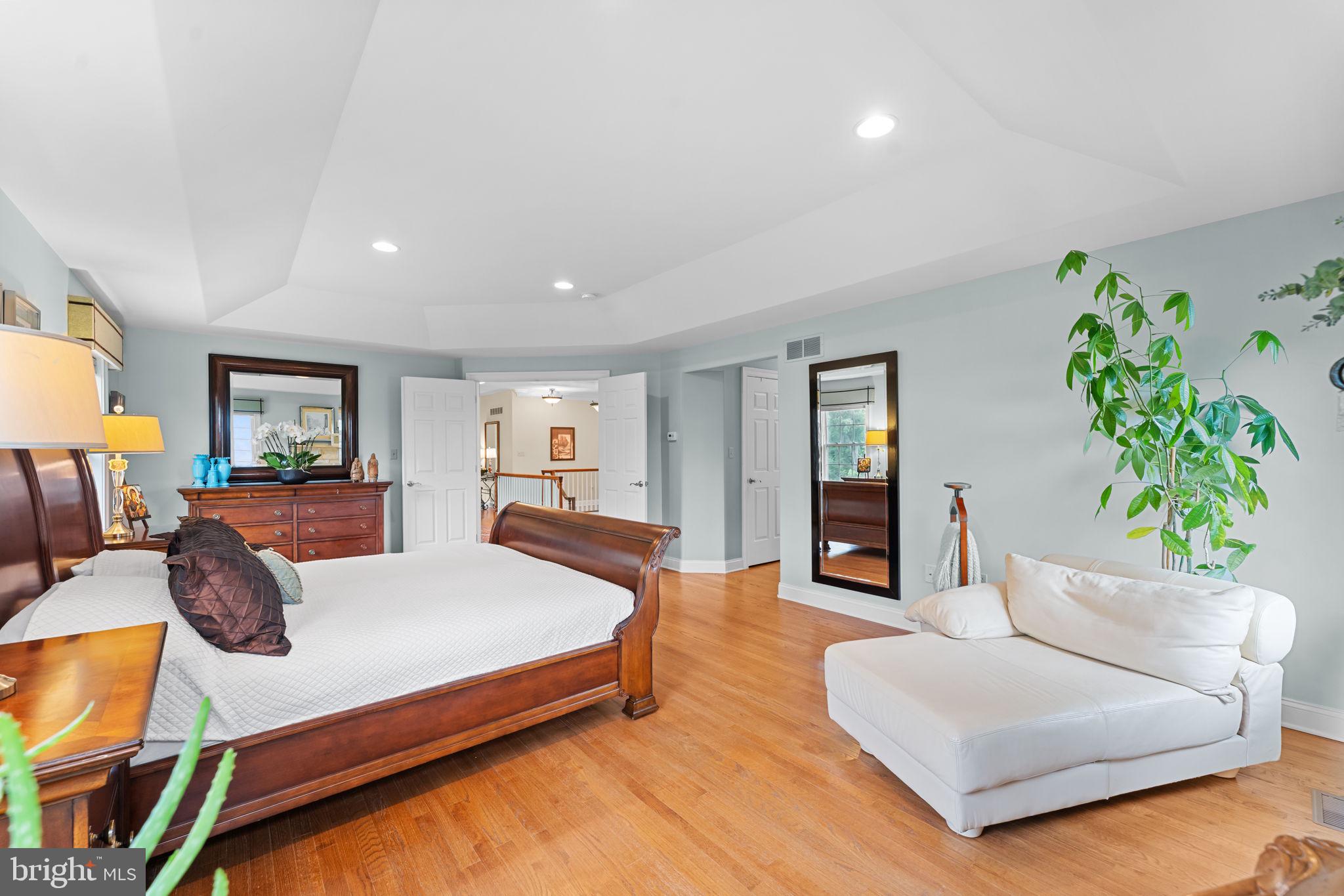 APPLEWOOD ESTATES - Residential
