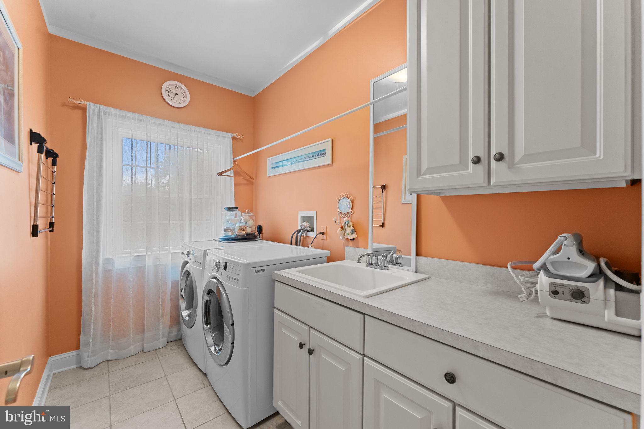 APPLEWOOD ESTATES - Residential