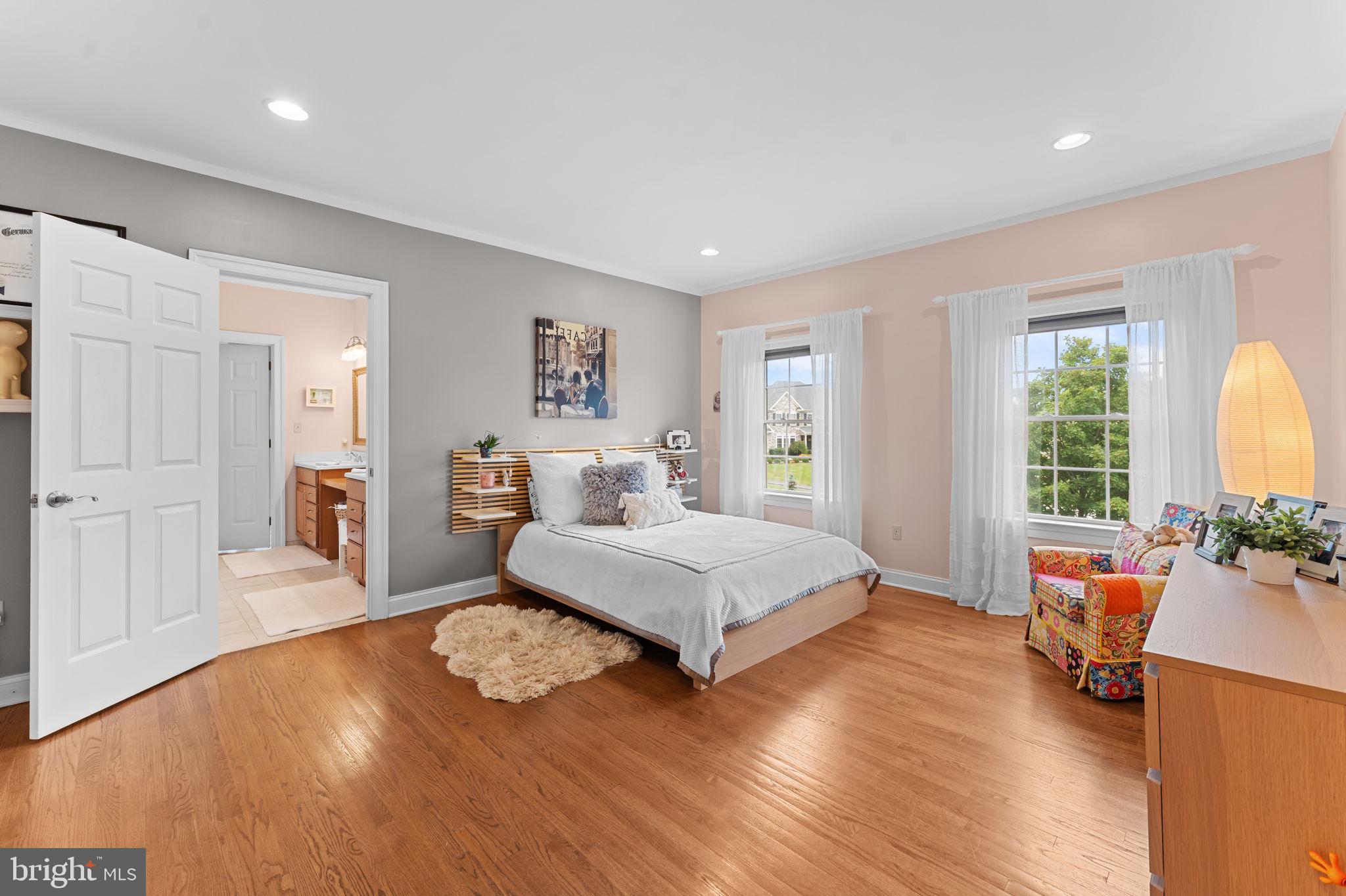 APPLEWOOD ESTATES - Residential