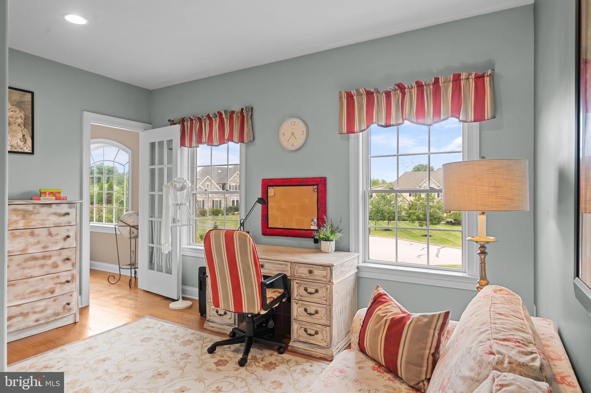 APPLEWOOD ESTATES - Residential