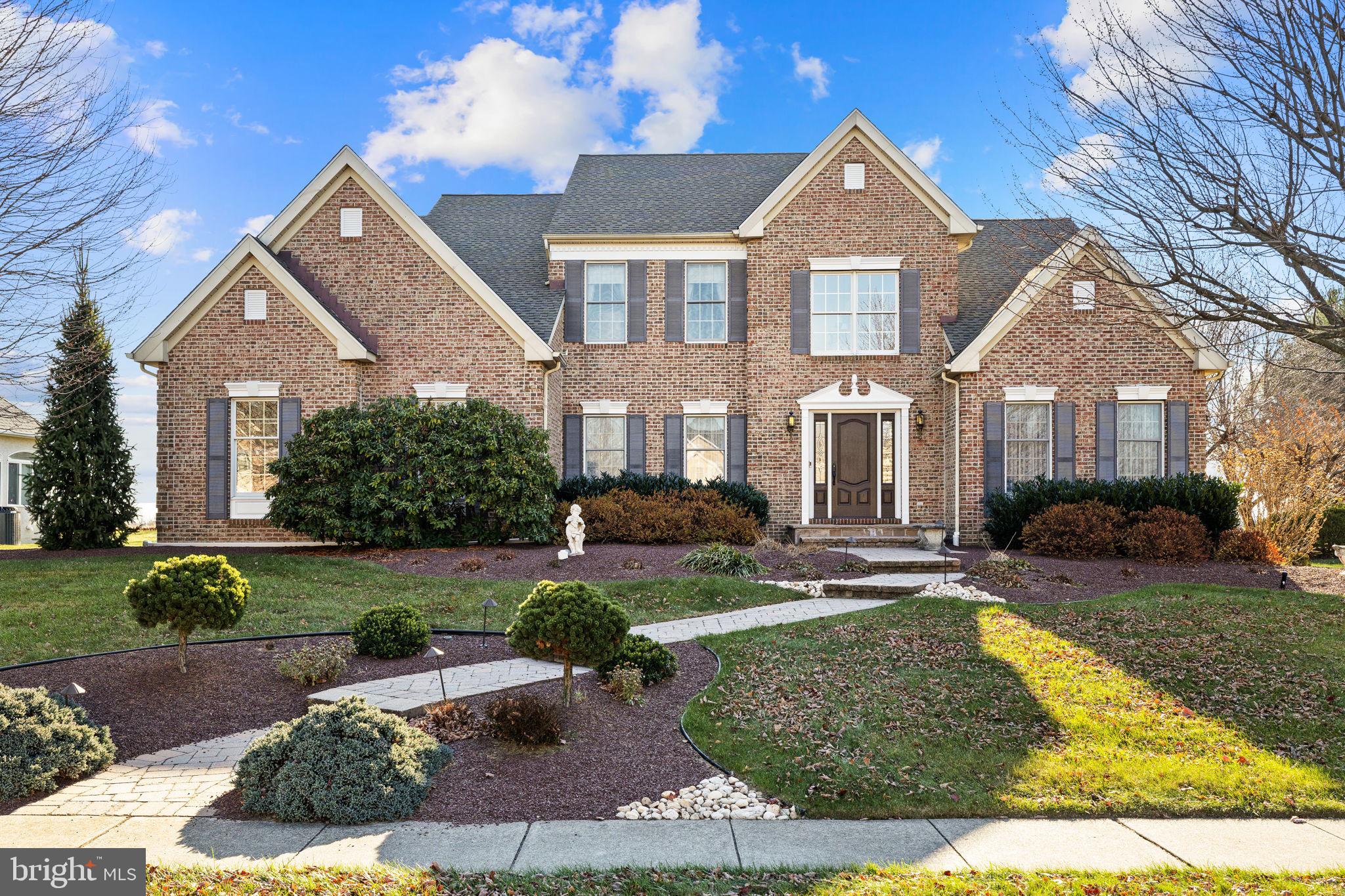 BRIDLE ESTATES - Residential
