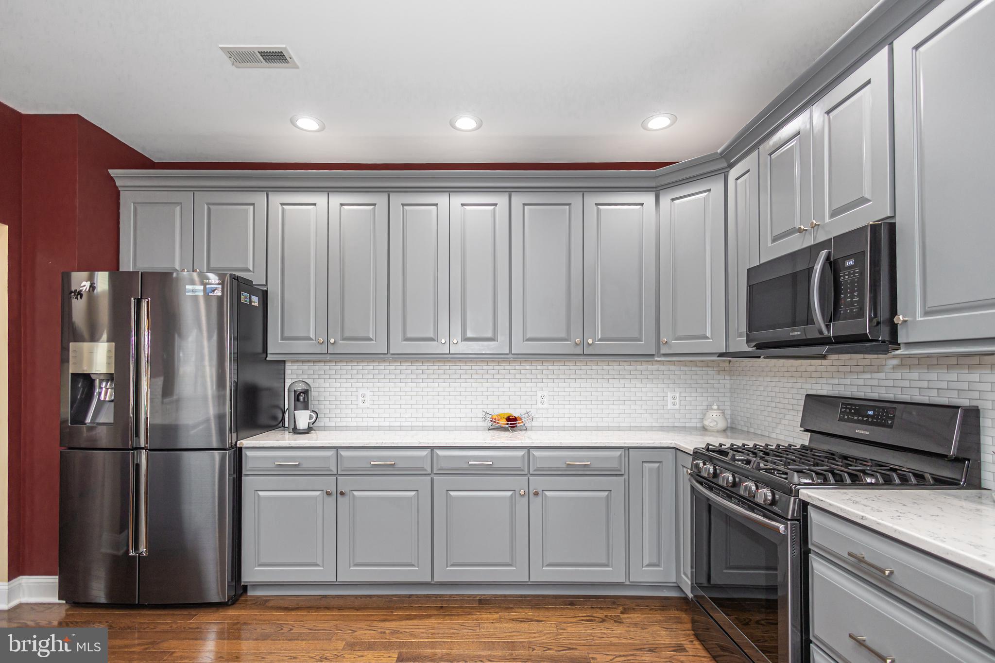BRIDLE ESTATES - Residential