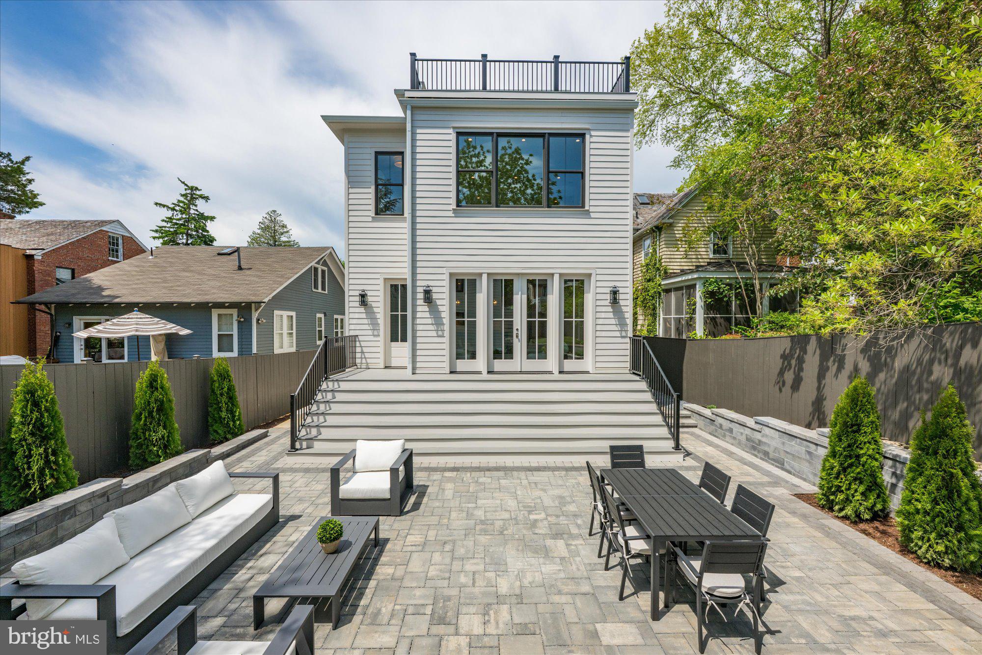 AMERICAN UNIVERSITY PARK - Residential
