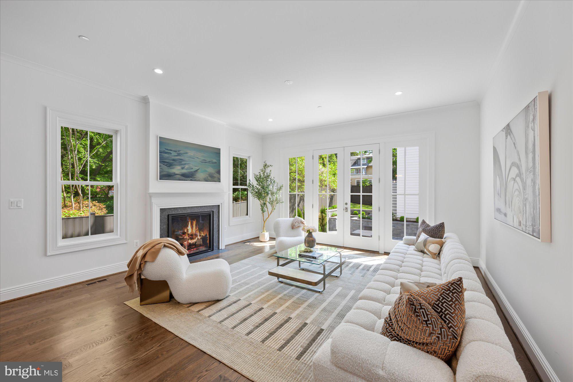 AMERICAN UNIVERSITY PARK - Residential