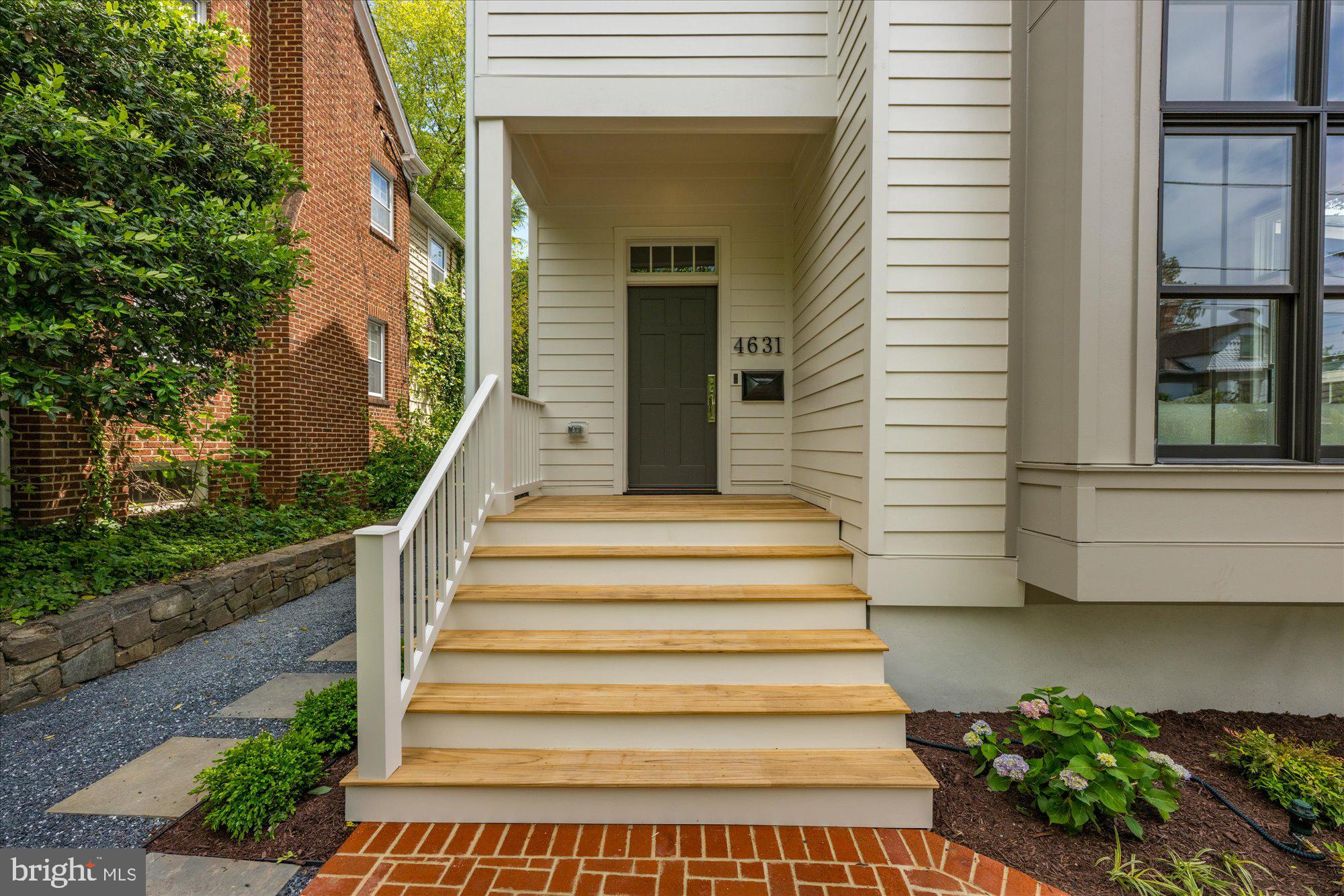 AMERICAN UNIVERSITY PARK - Residential